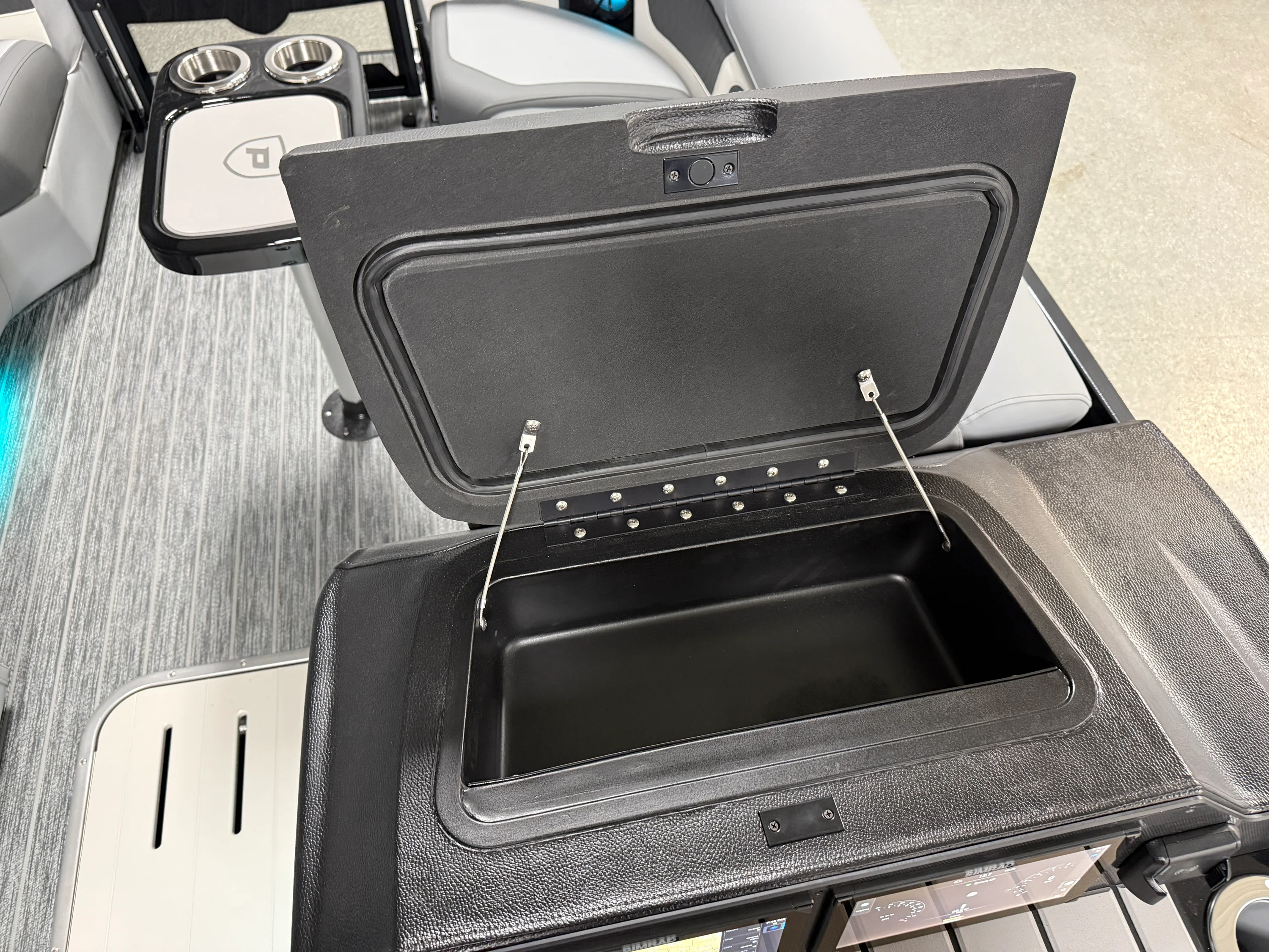 2026 Premier 230SOLARIS Image Thumbnail #65