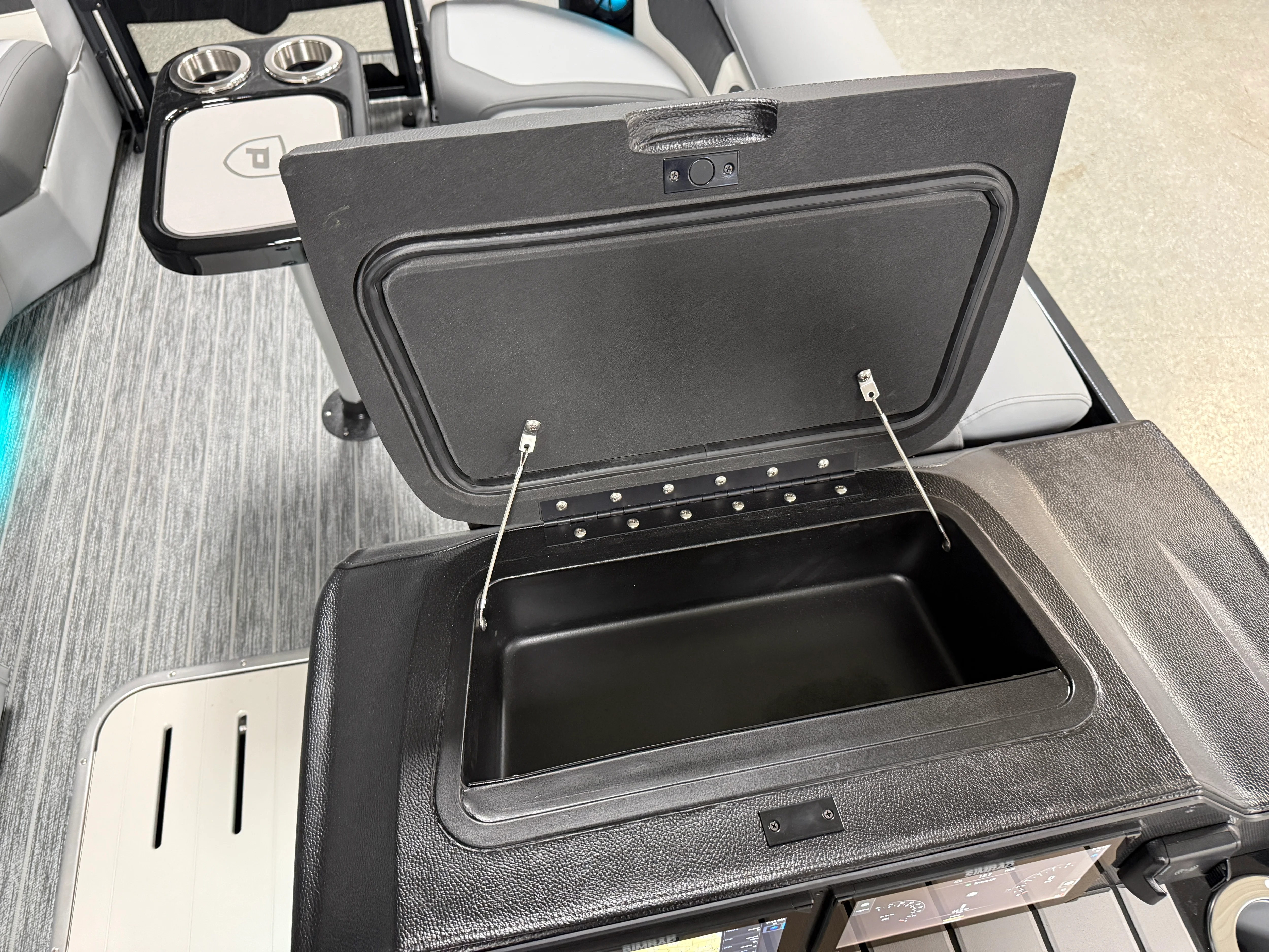 2026 Premier 230SOLARIS Image Thumbnail #65