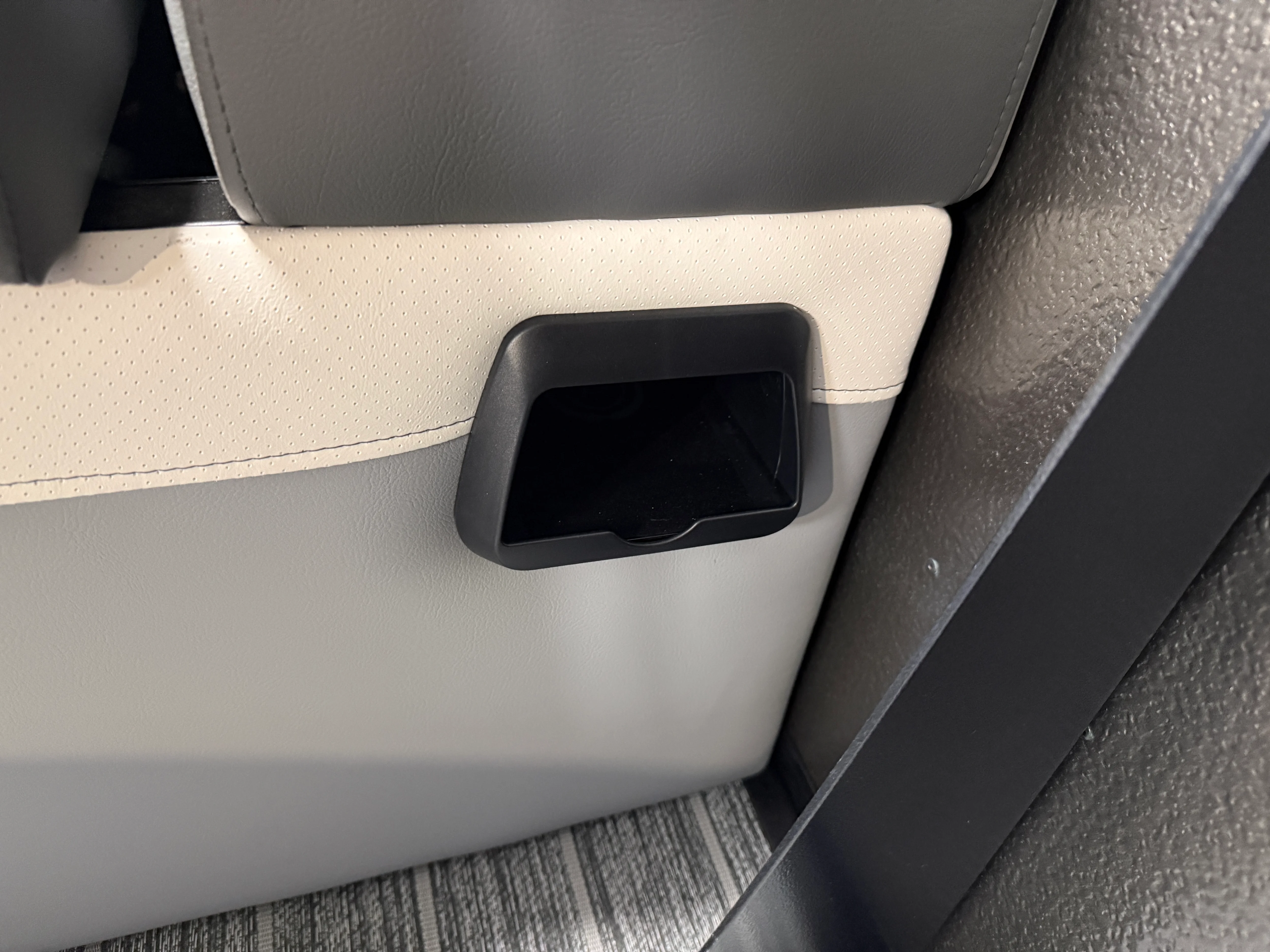 2026 Premier 230SOLARIS Image Thumbnail #40