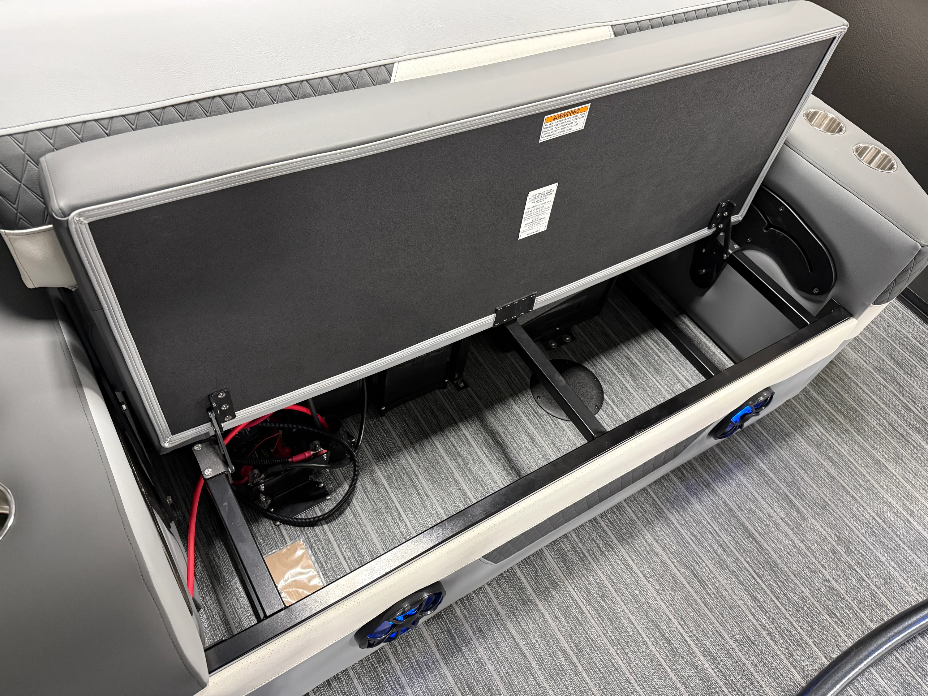 2026 Premier 230SOLARIS Image Thumbnail #32