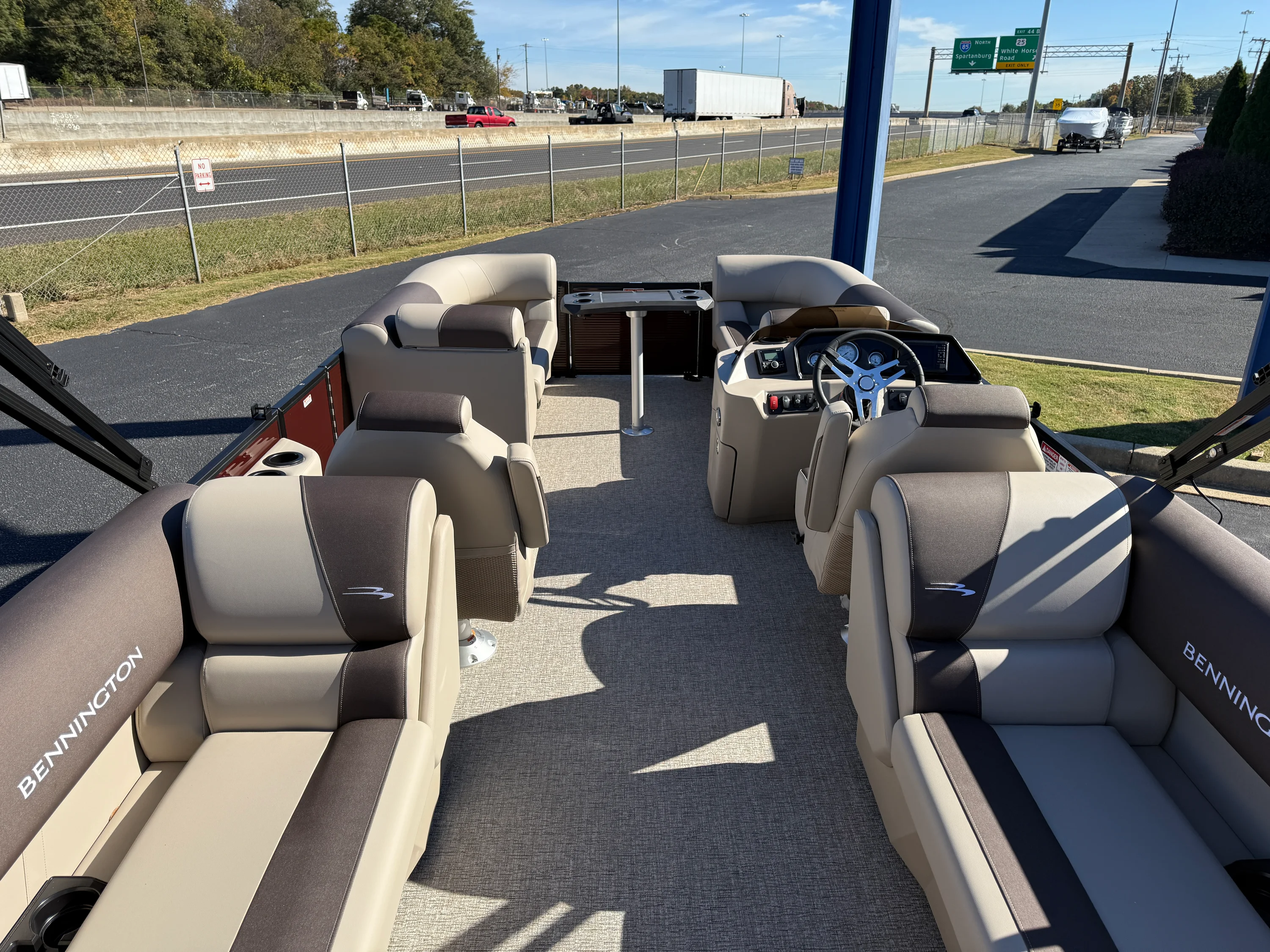 2026 Bennington 22SSR Image Thumbnail #15