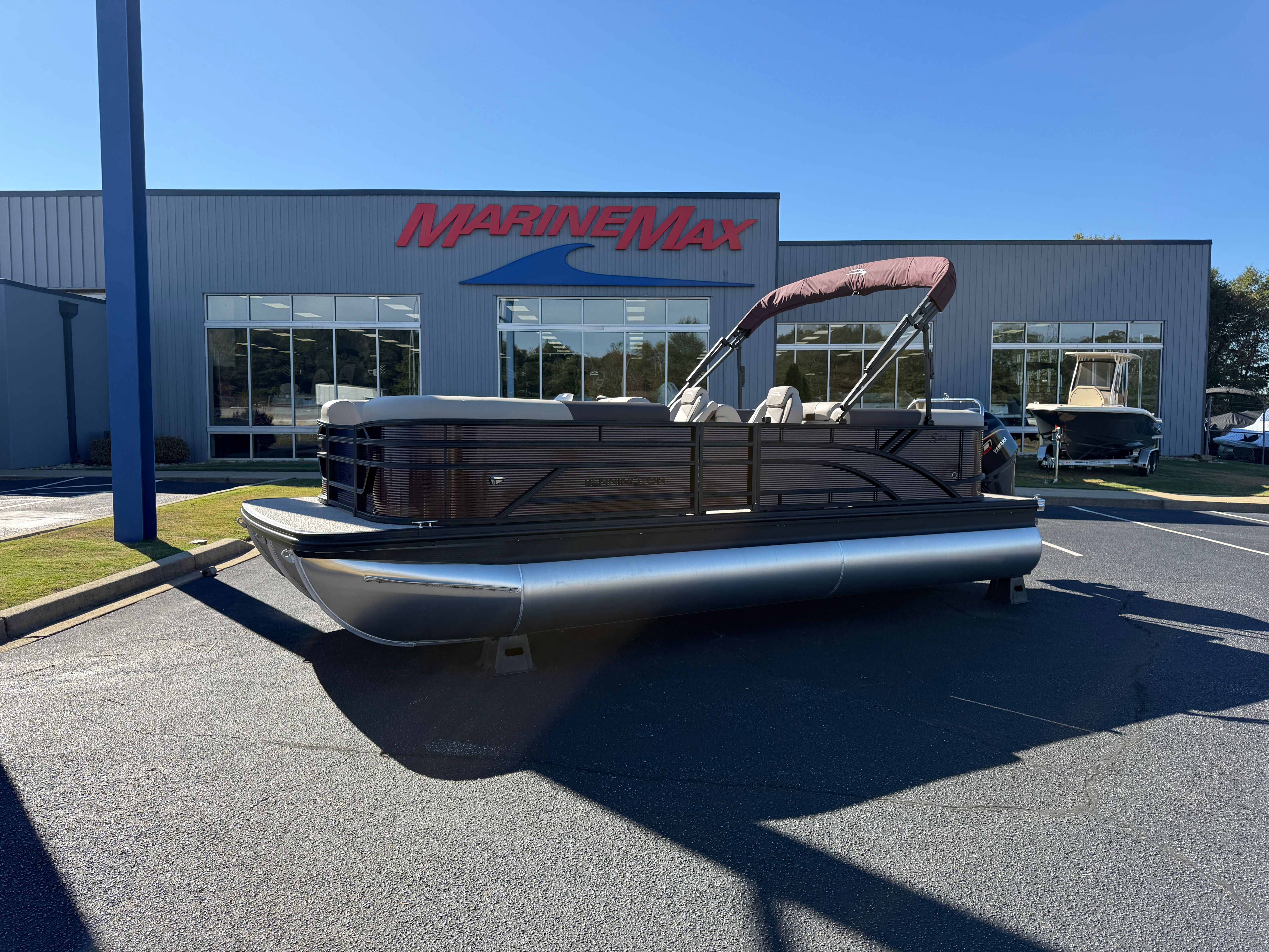 2026 Bennington 22SSR Image Thumbnail #0