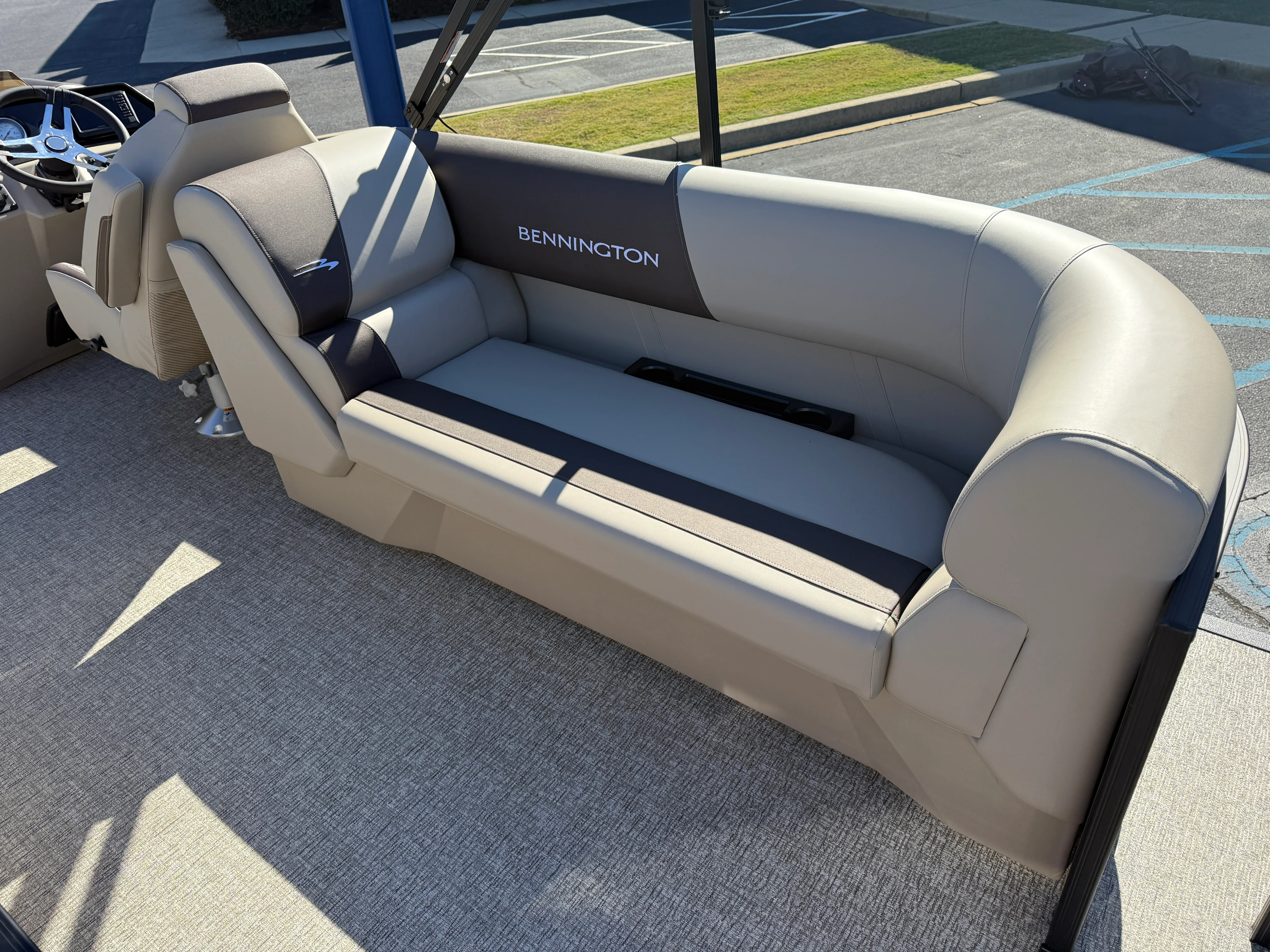 2026 Bennington 22SSR Image Thumbnail #5