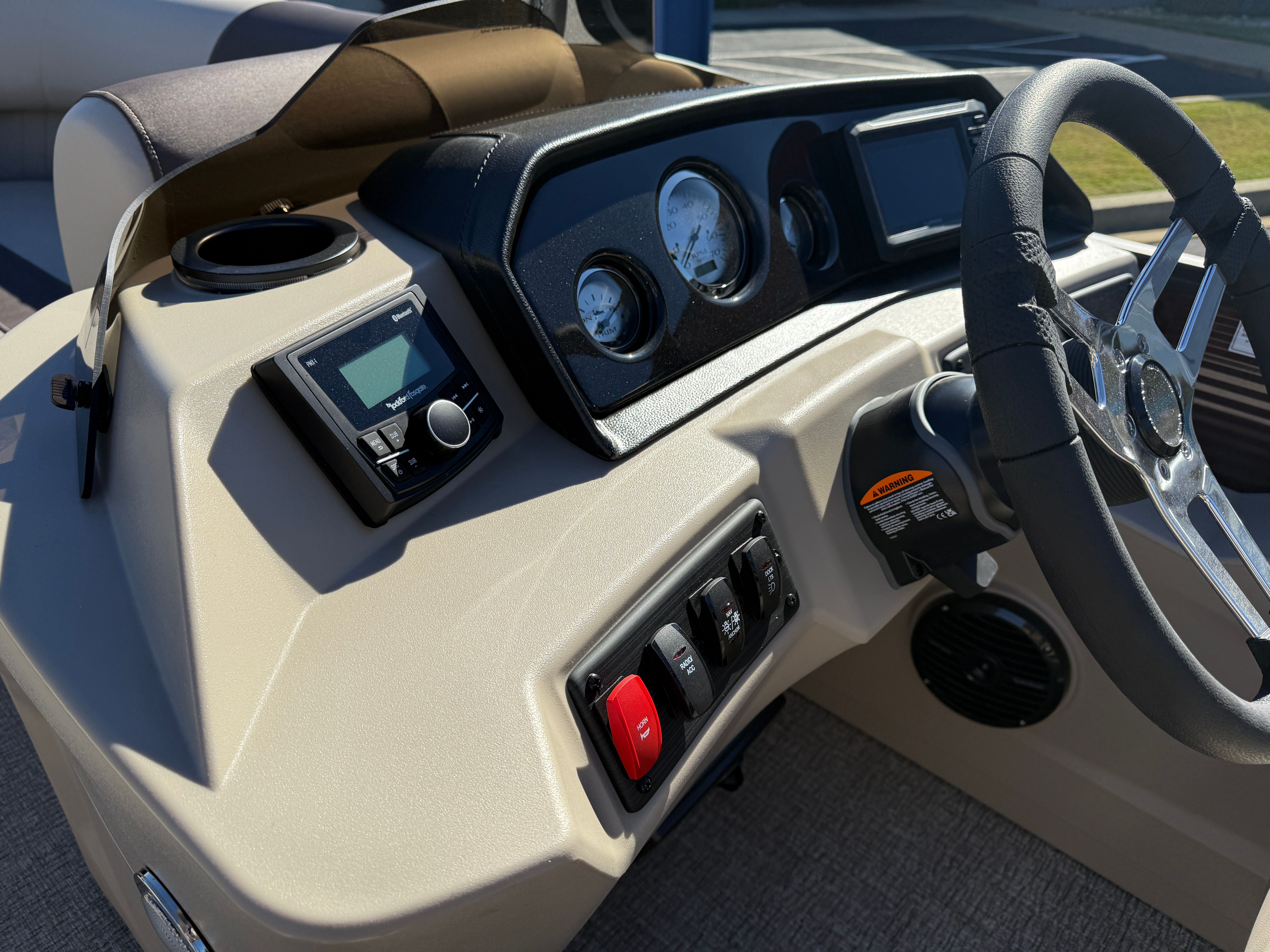 2026 Bennington 22SSR Image Thumbnail #11