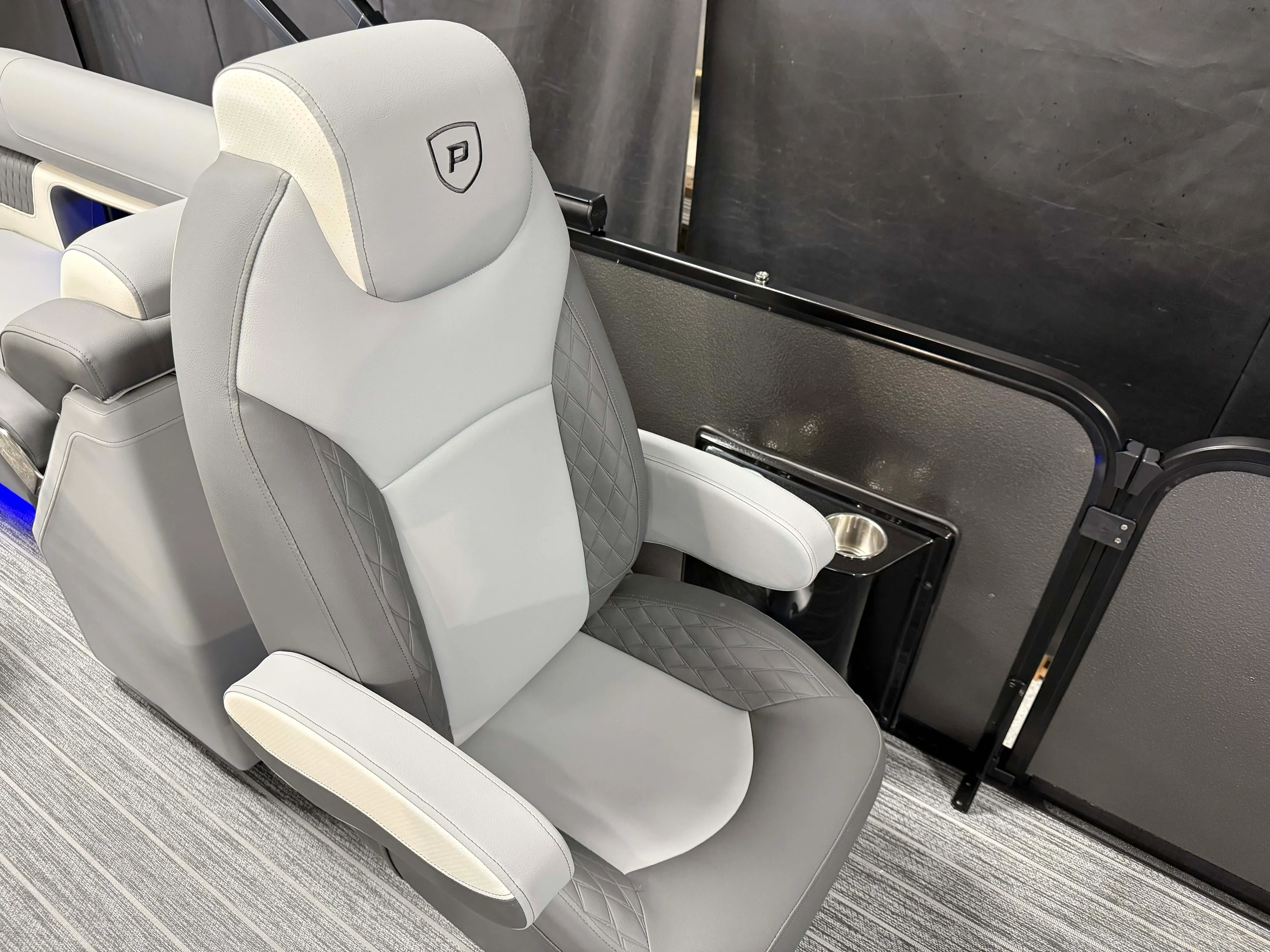 2026 Premier 250SOLARIS Image Thumbnail #48