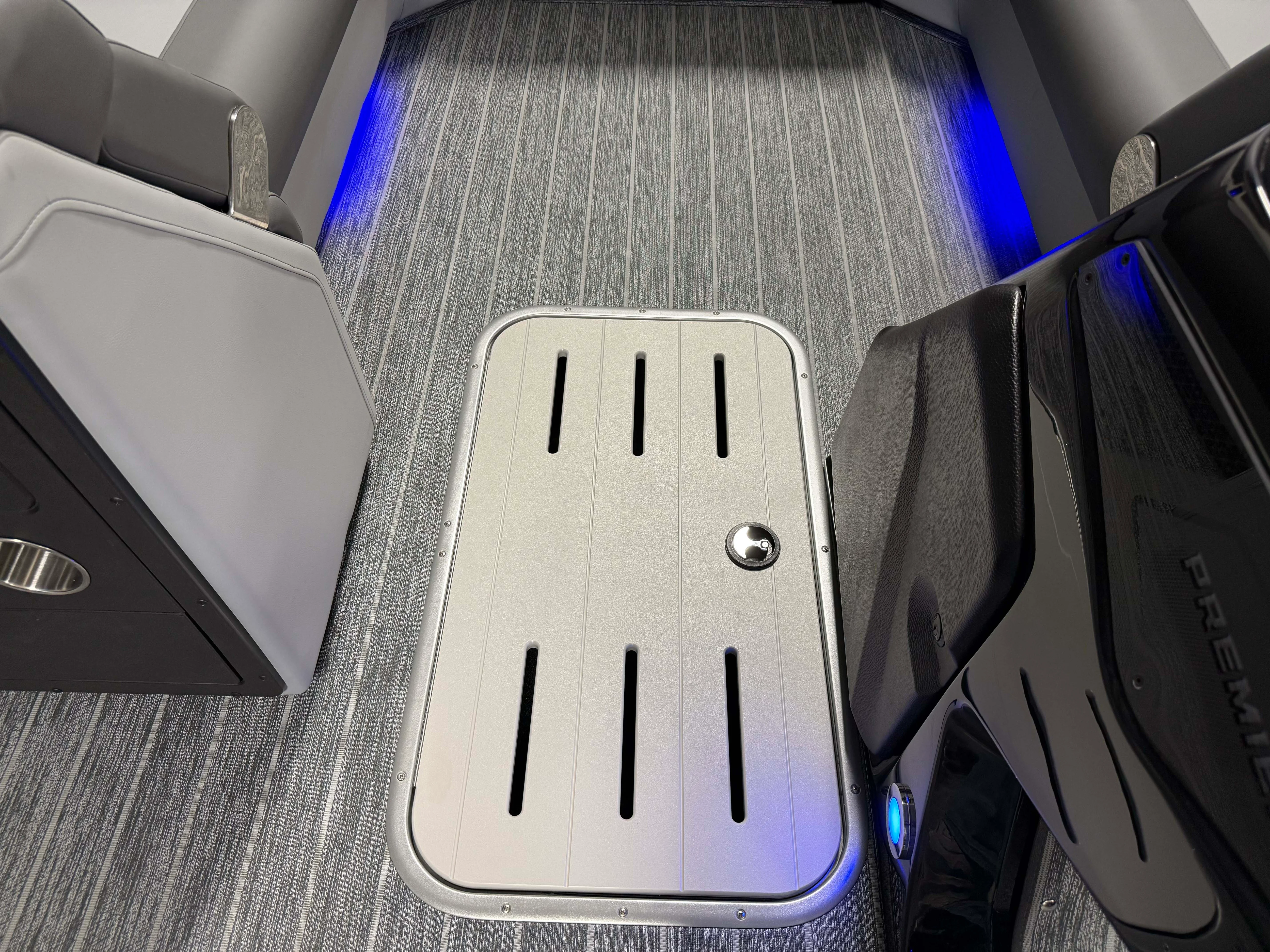 2026 Premier 250SOLARIS Image Thumbnail #39