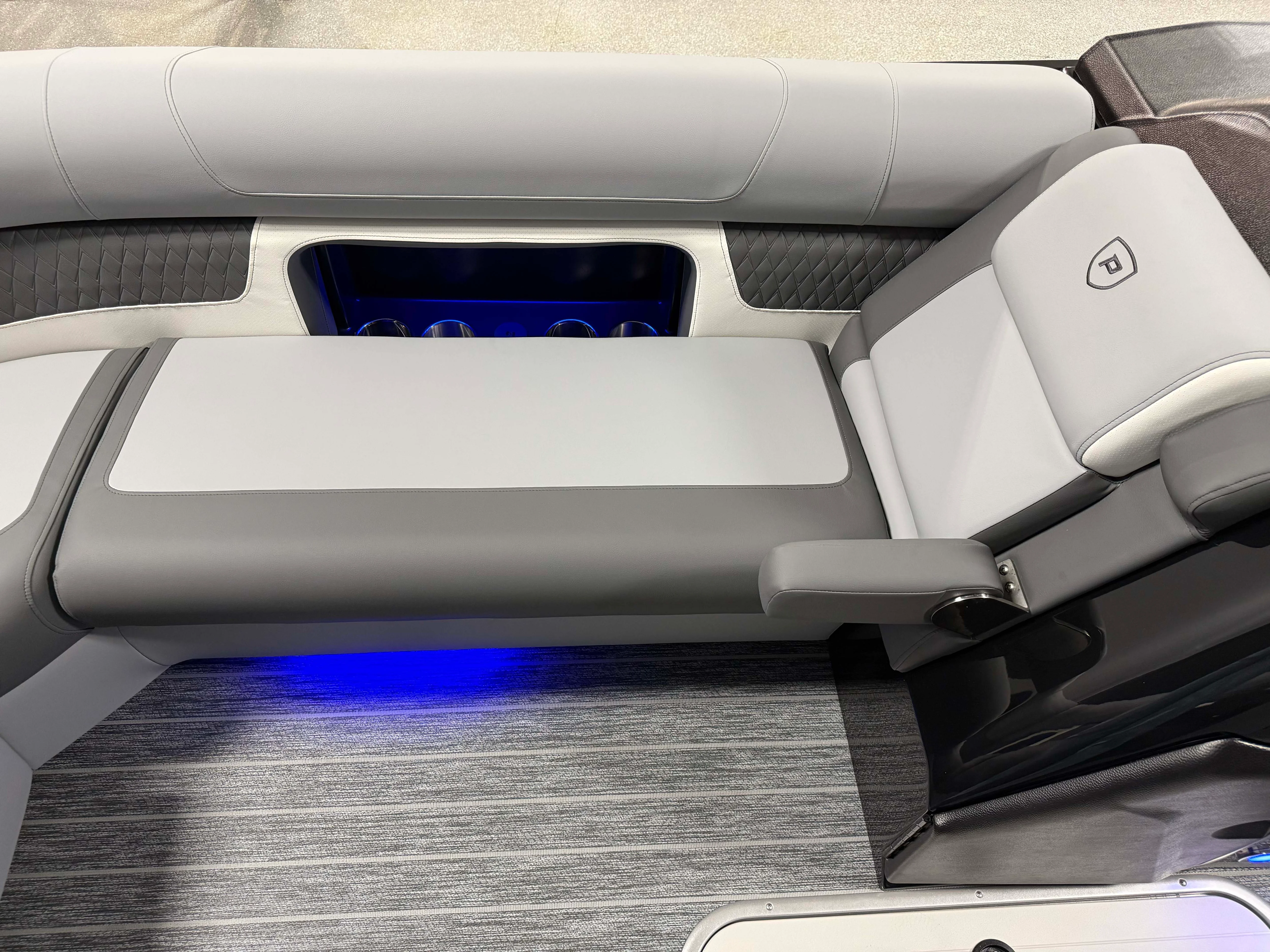 2026 Premier 250SOLARIS Image Thumbnail #25