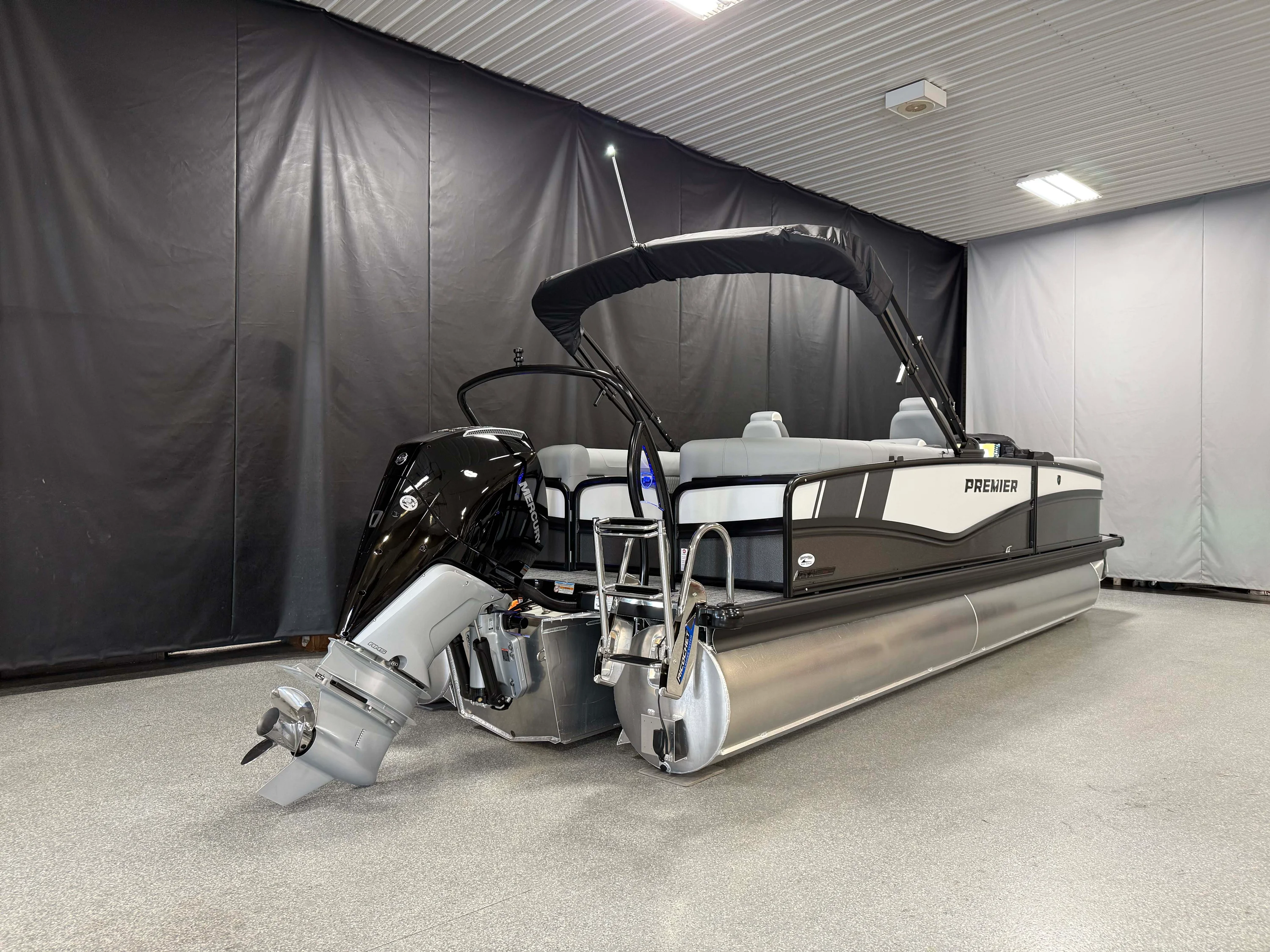 2026 Premier 250SOLARIS Image Thumbnail #3