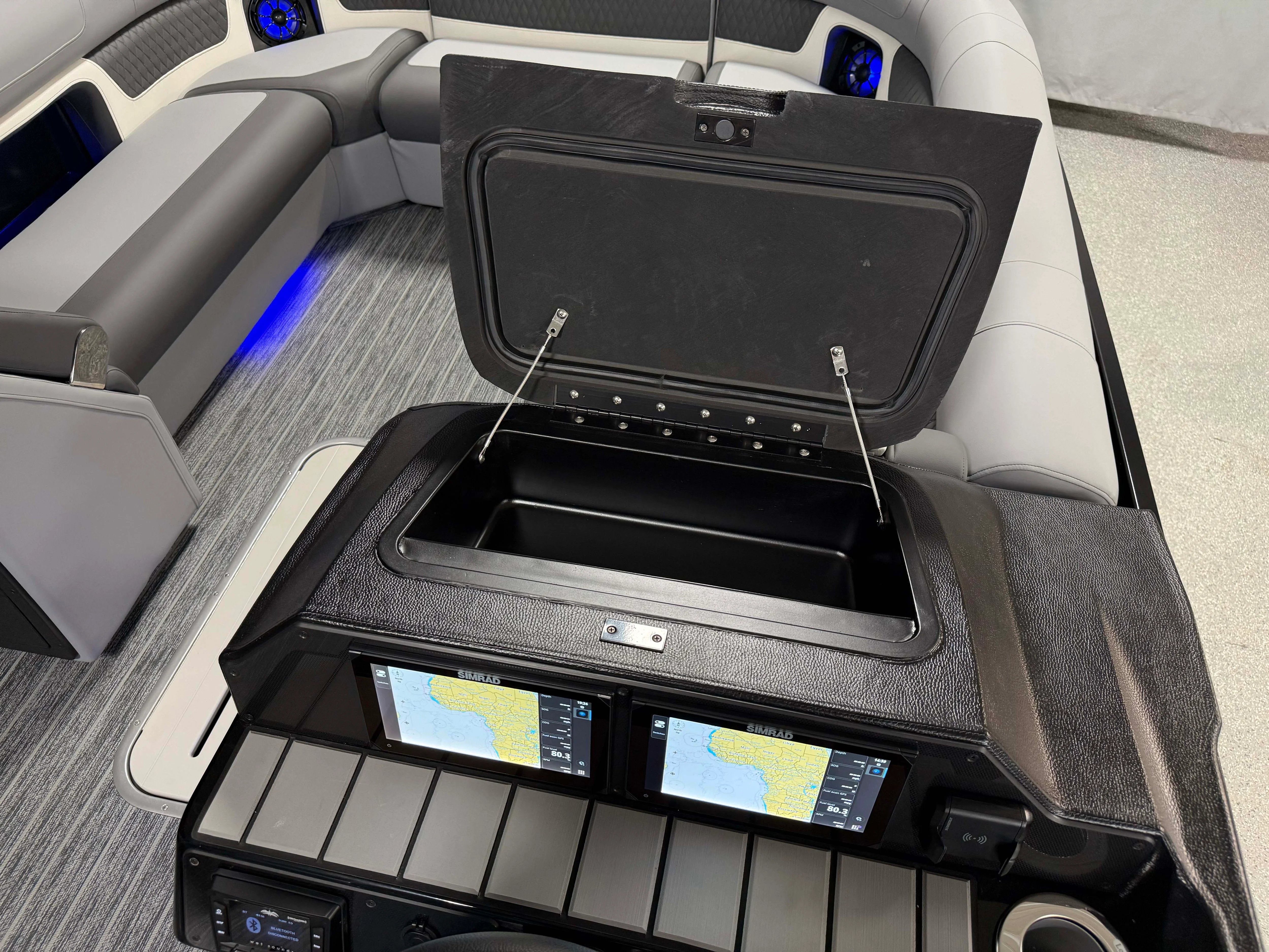 2026 Premier 250SOLARIS Image Thumbnail #50