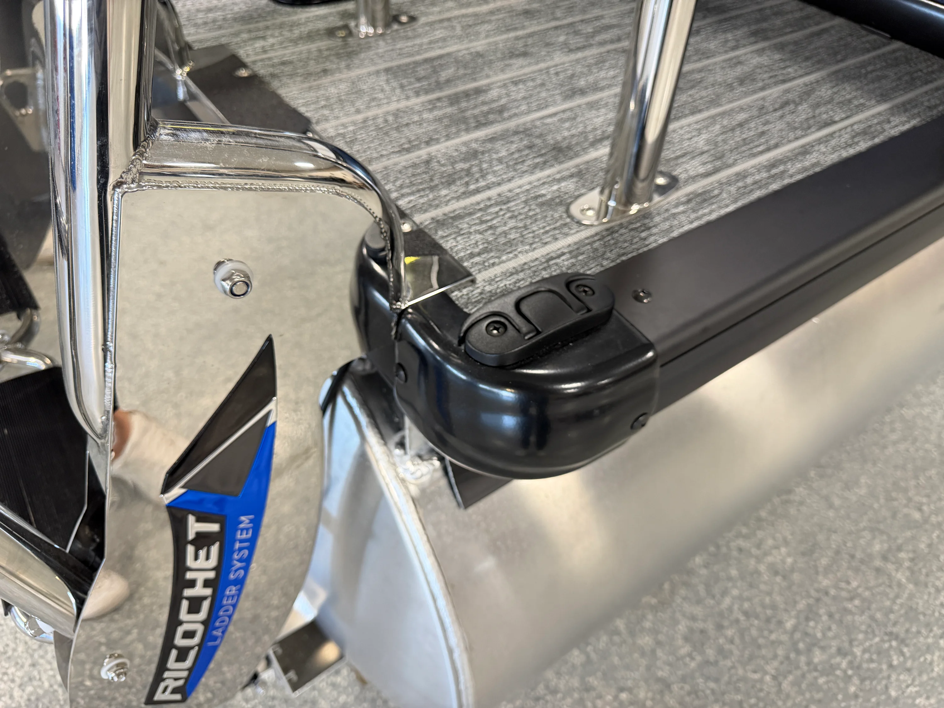 2026 Premier 250SOLARIS Image Thumbnail #14