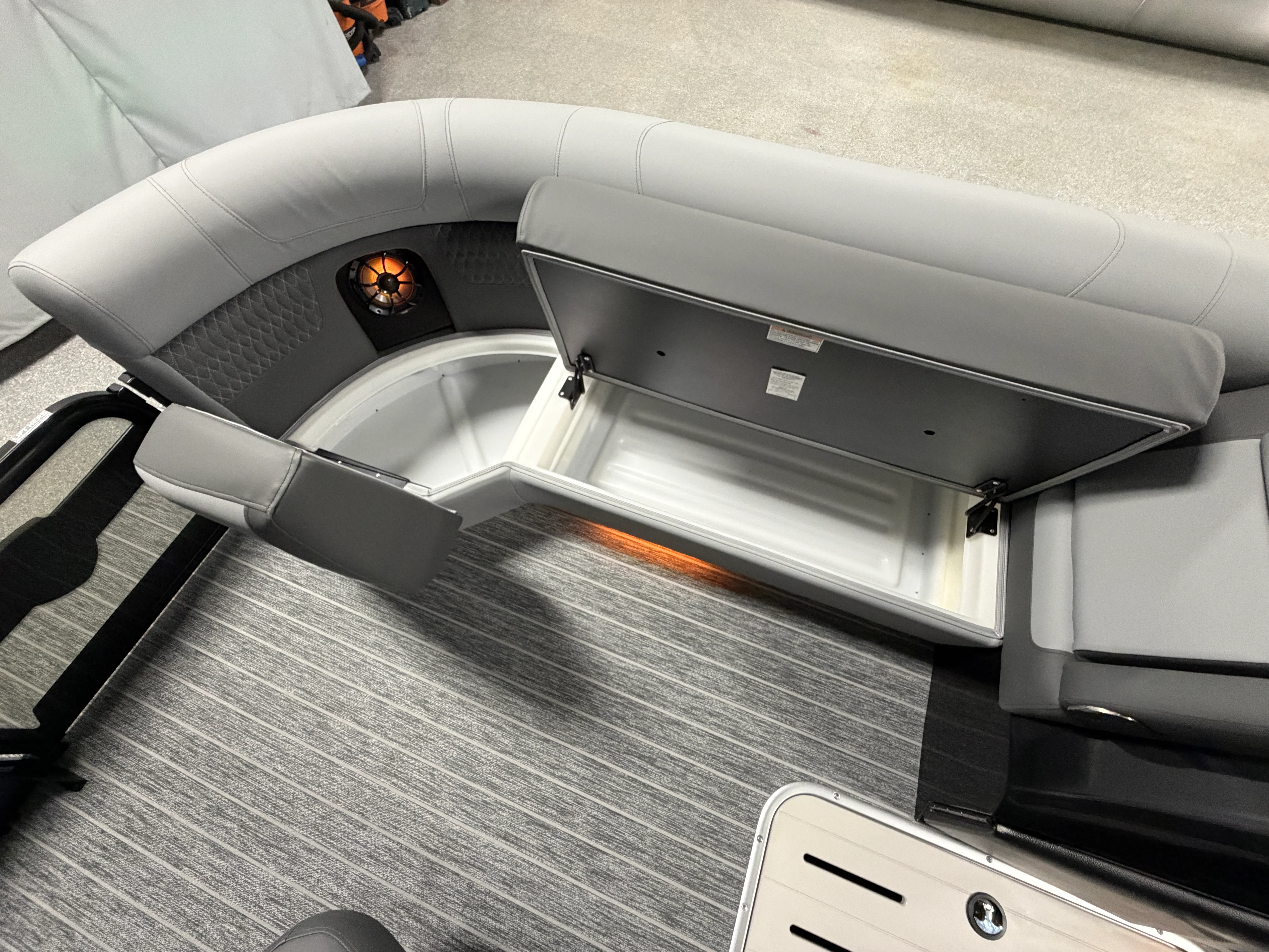 2026 Premier 250SOLARIS Image Thumbnail #77