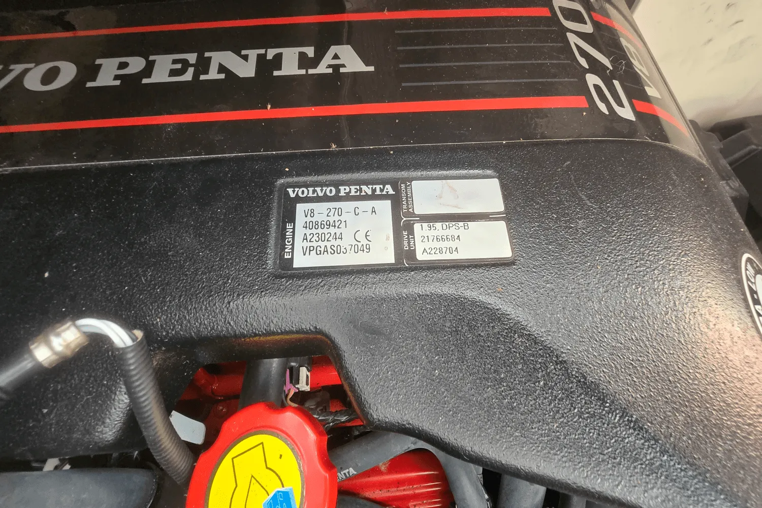 2014 Cruisers Yachts 310 EXPRESS Image Thumbnail #13