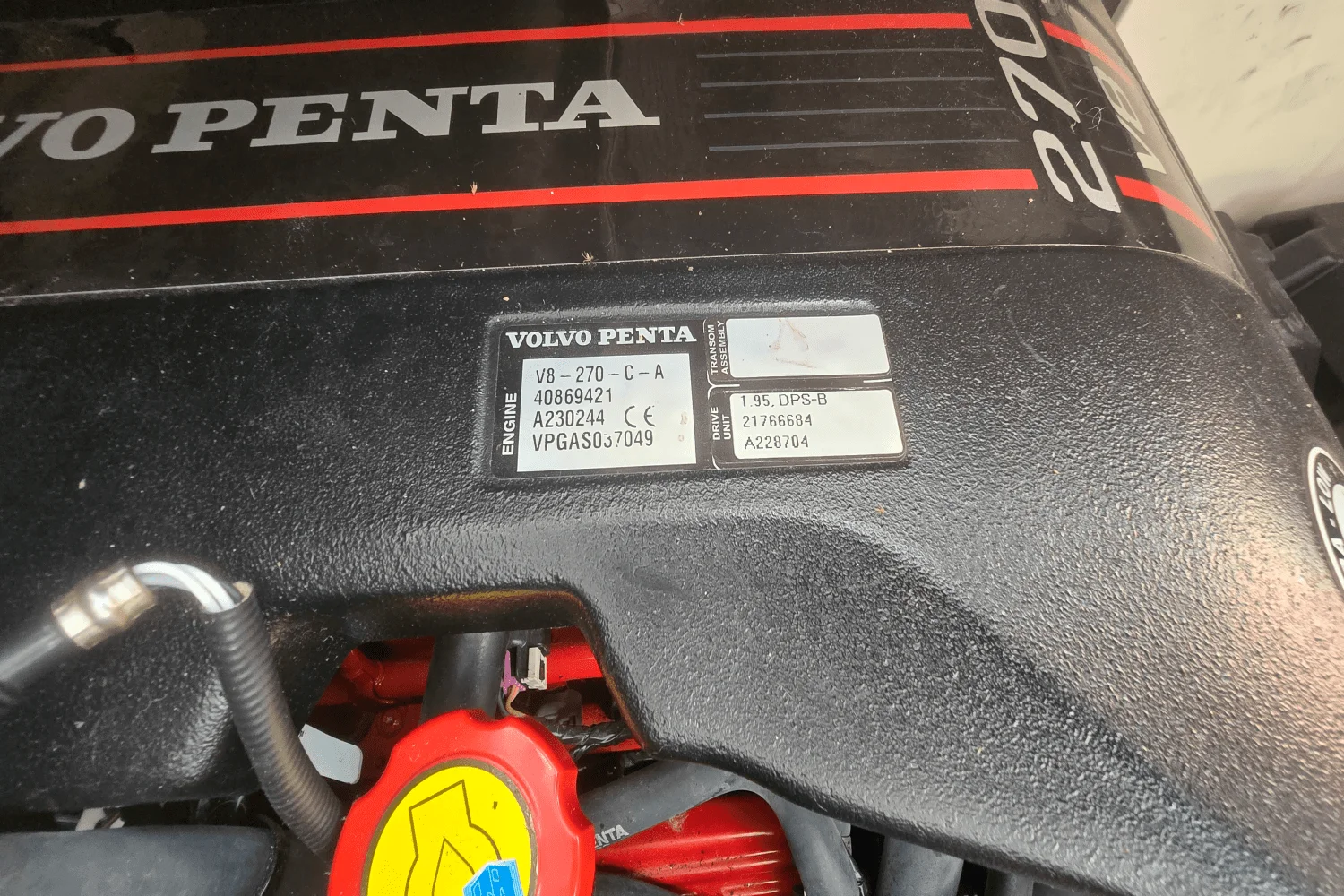 2014 Cruisers Yachts 310 EXPRESS Image Thumbnail #13