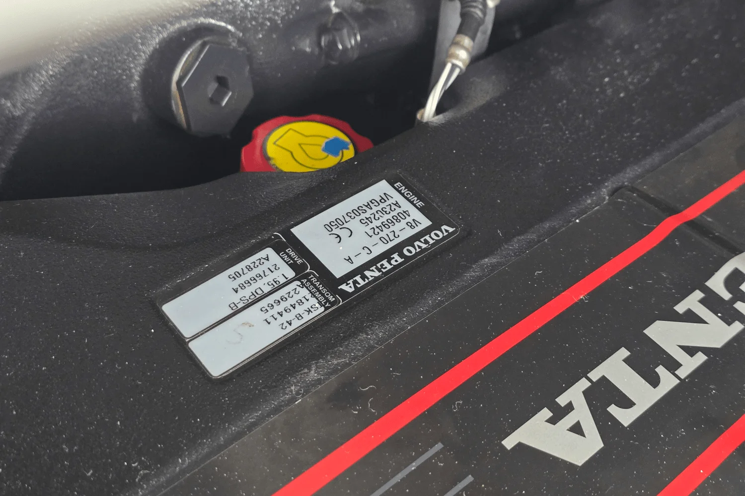 2014 Cruisers Yachts 310 EXPRESS Image Thumbnail #14