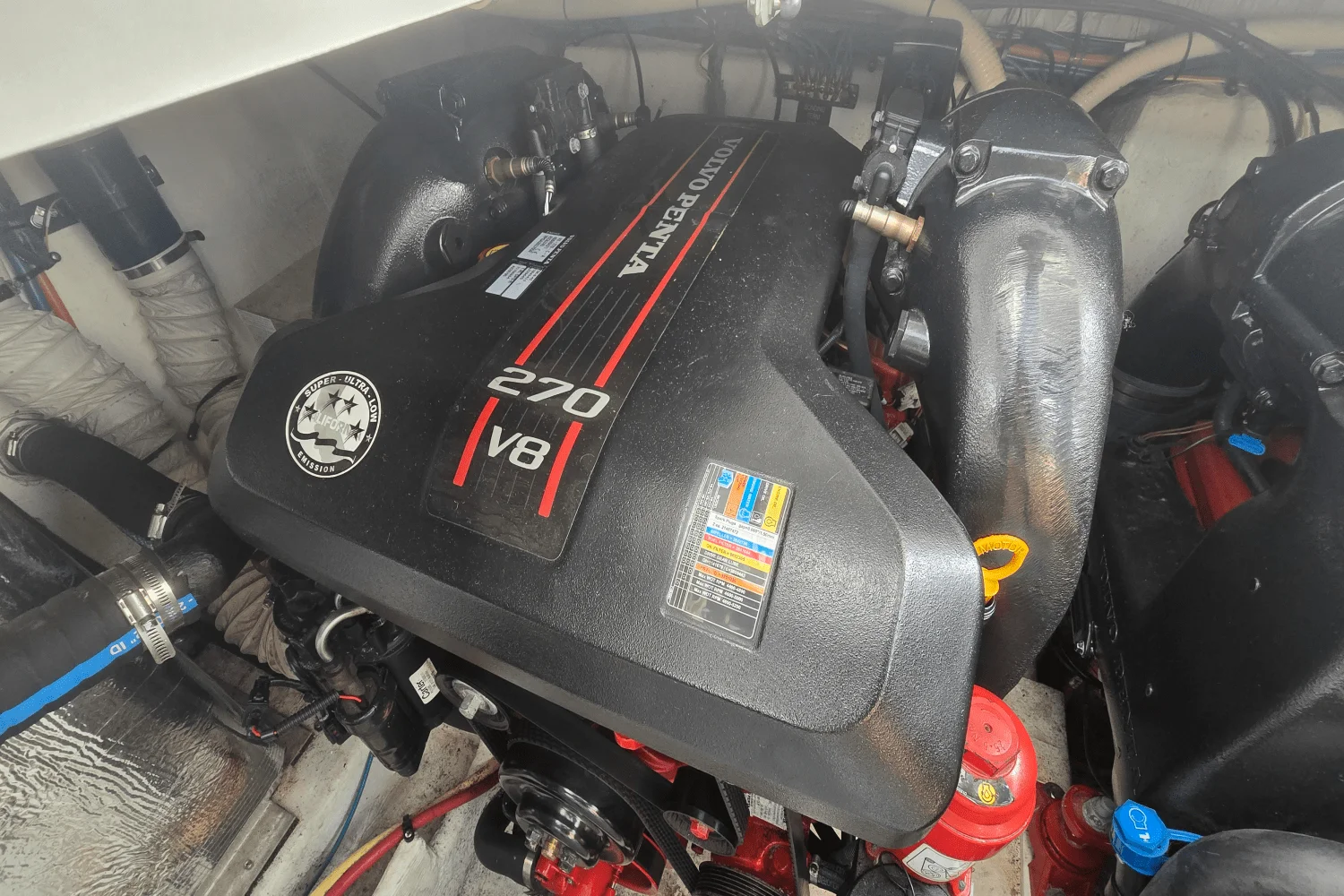 2014 Cruisers Yachts 310 EXPRESS Image Thumbnail #11