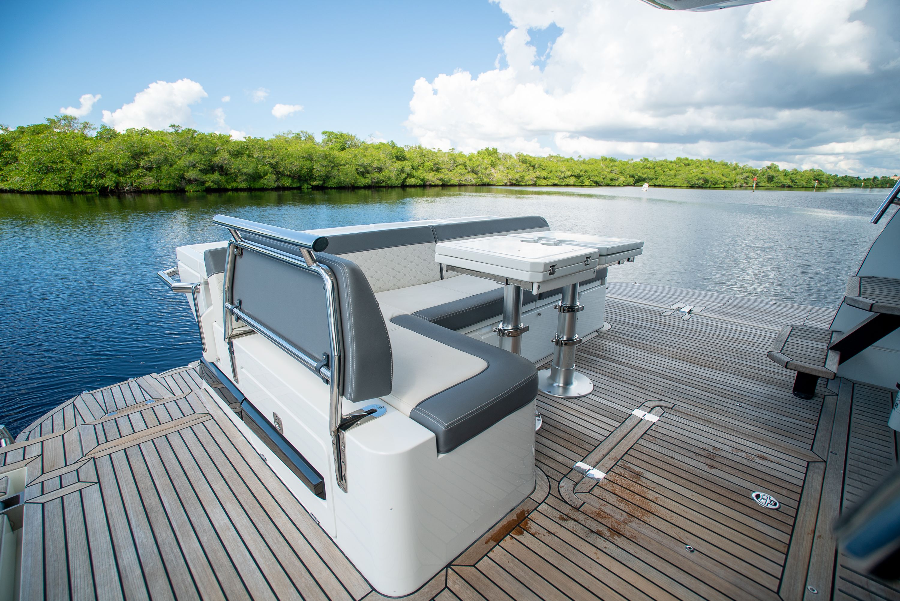 2022 Galeon 400 FLY Image Thumbnail #10