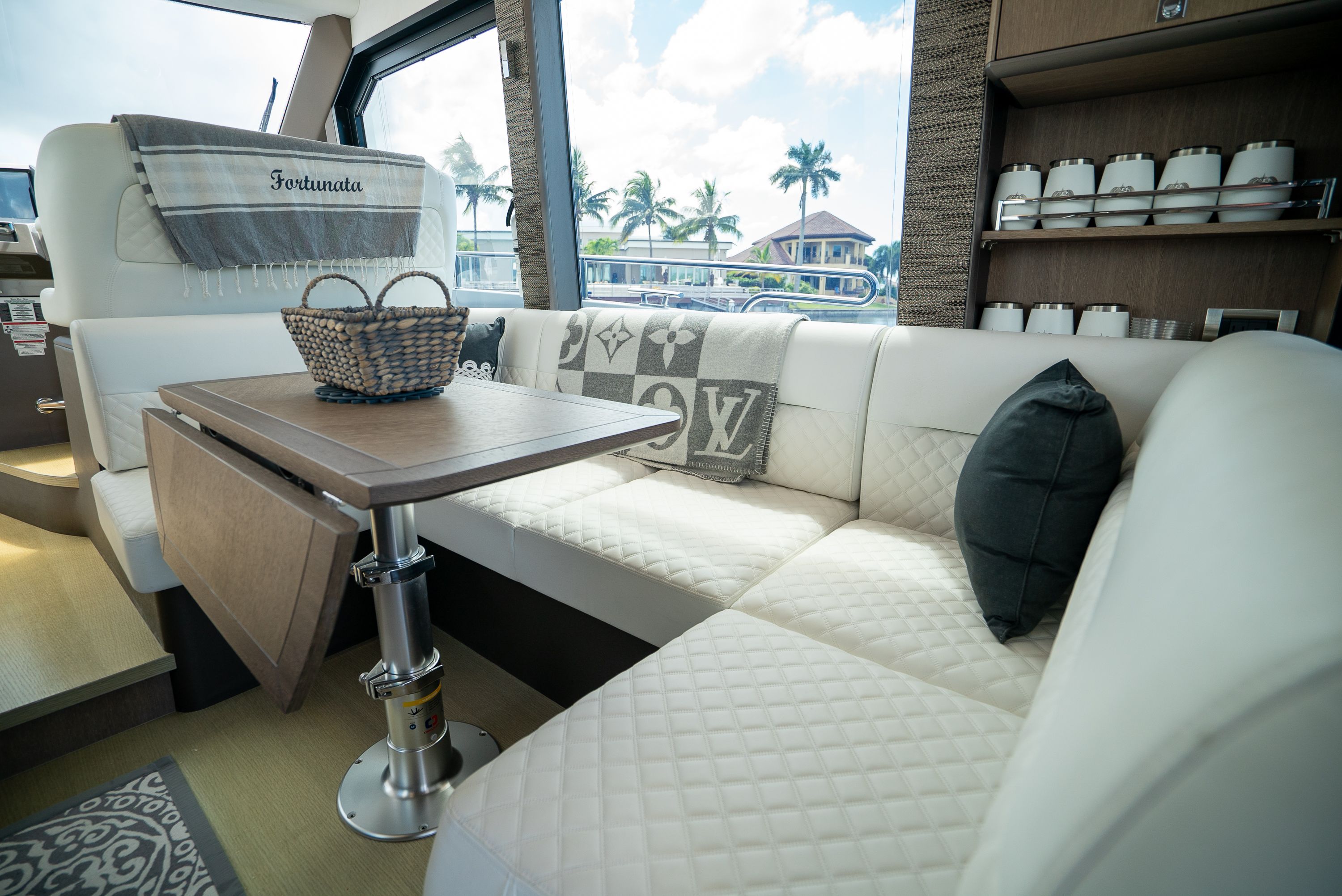 2022 Galeon 400 FLY Image Thumbnail #14