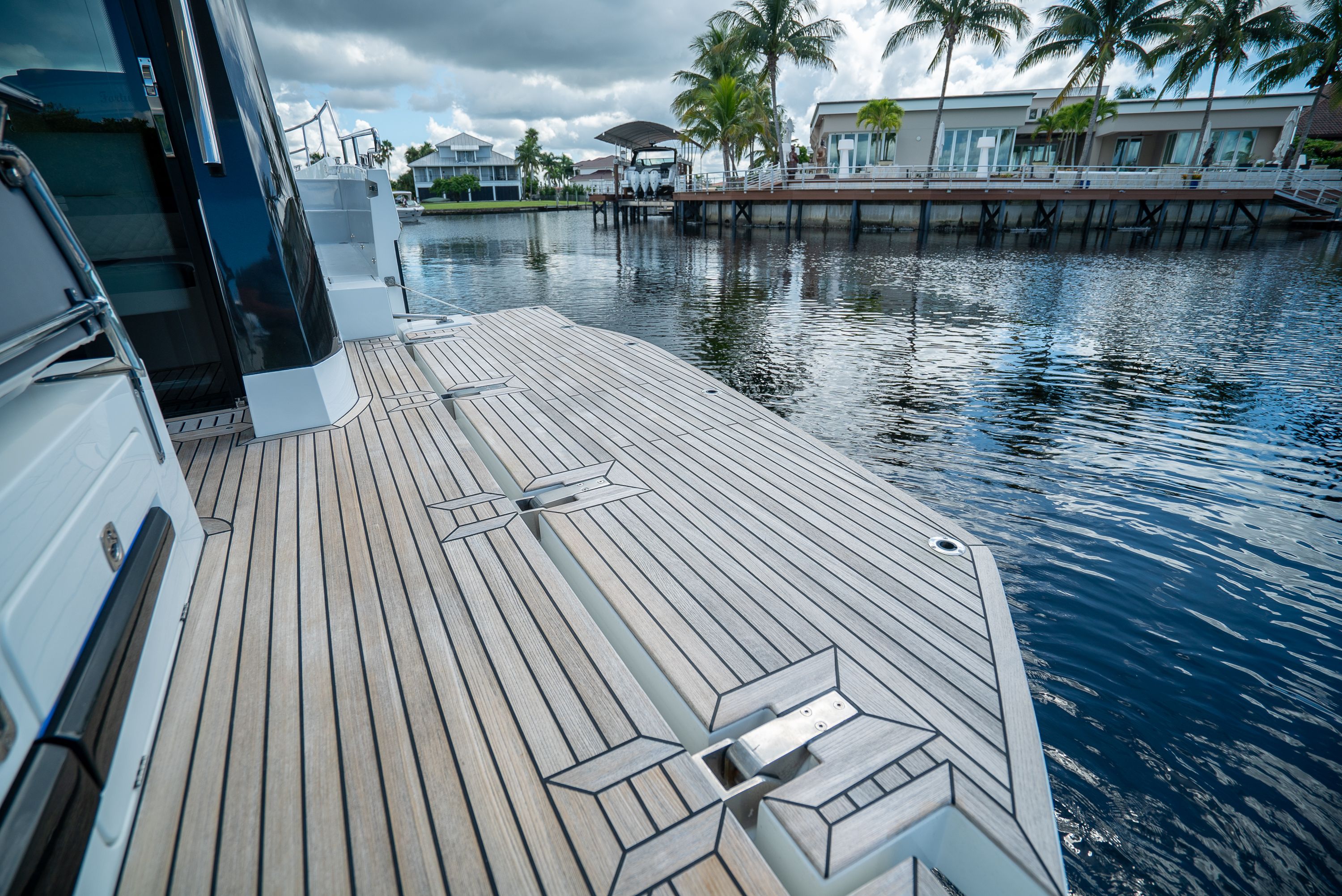 2022 Galeon 400 FLY Image Thumbnail #11