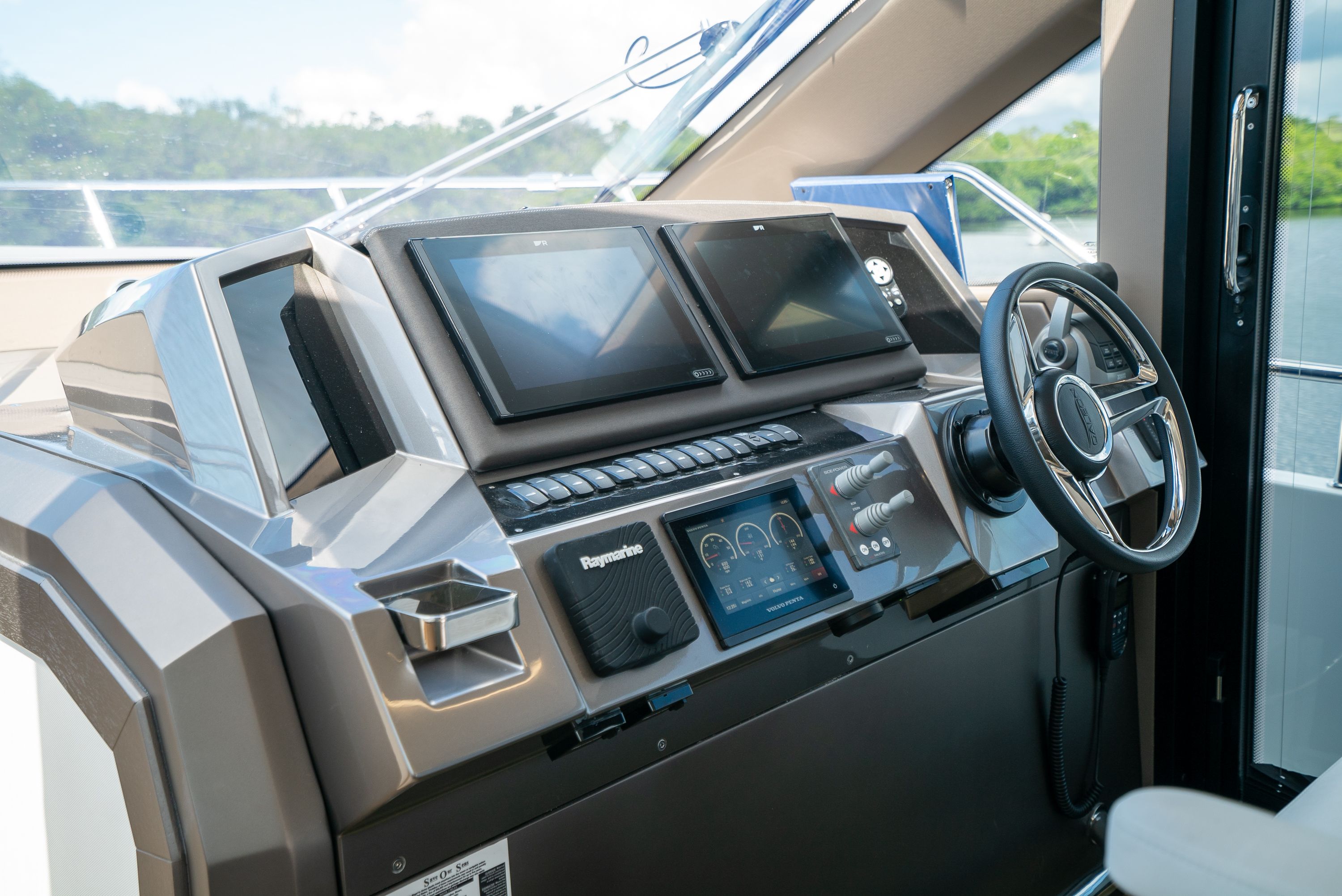 2022 Galeon 400 FLY Image Thumbnail #26