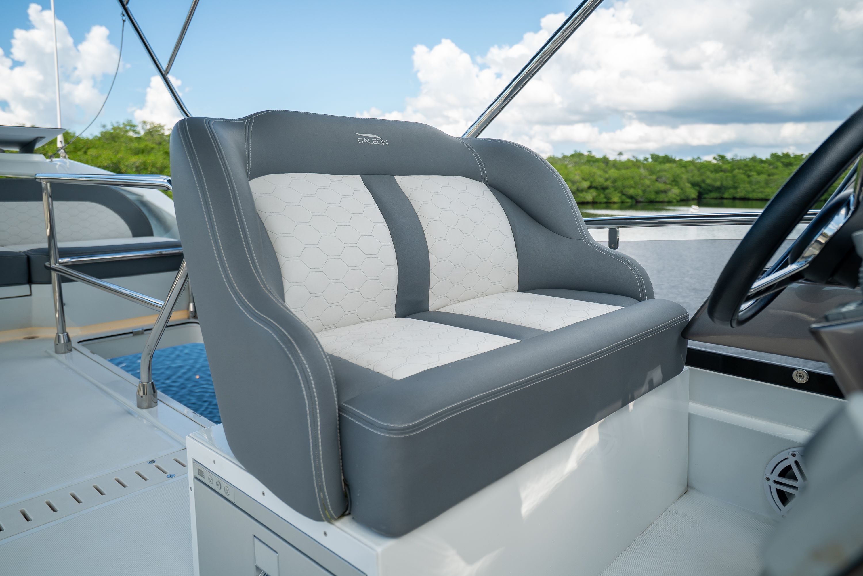 2022 Galeon 400 FLY Image Thumbnail #34