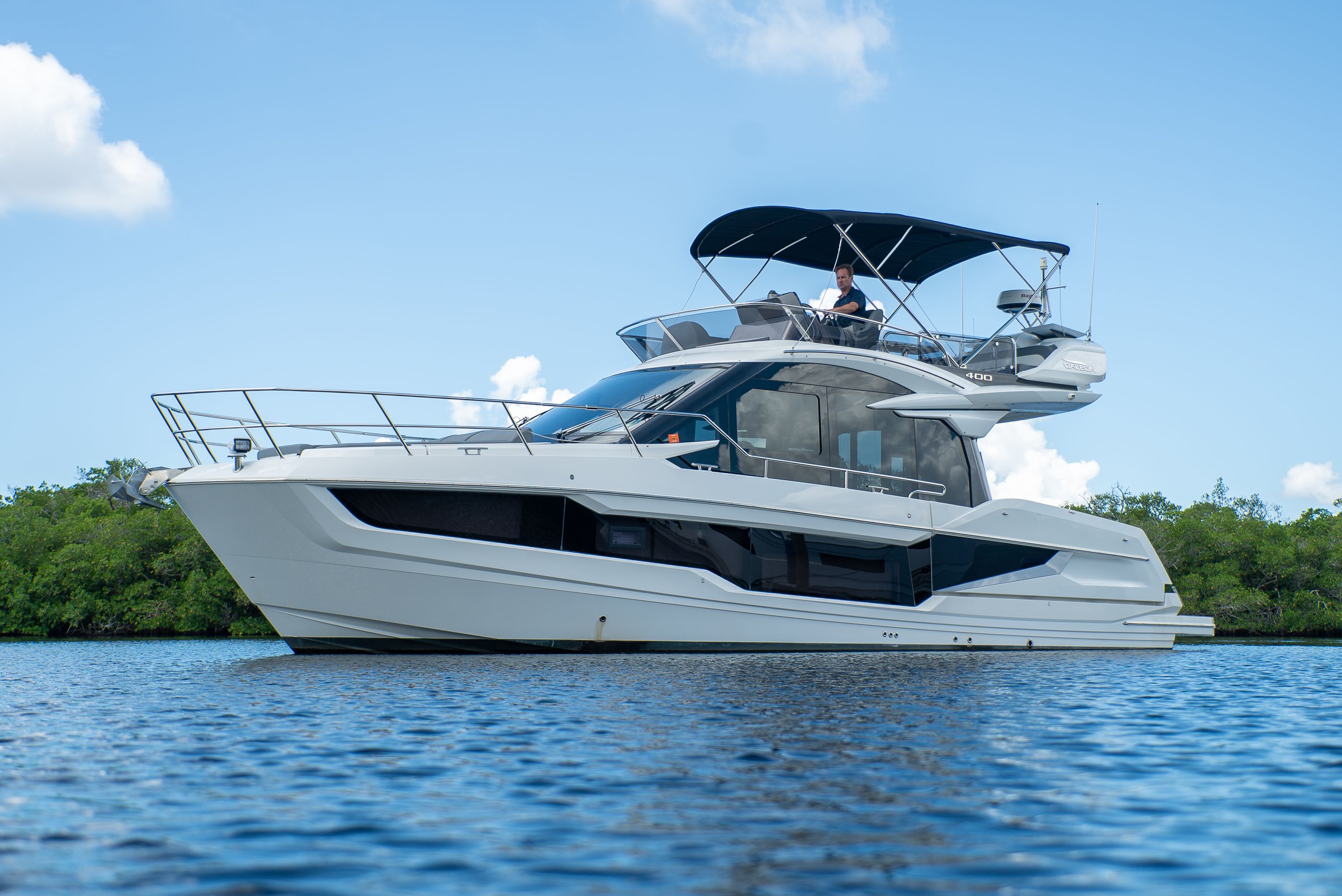2022 Galeon 400 FLY Image Thumbnail #0