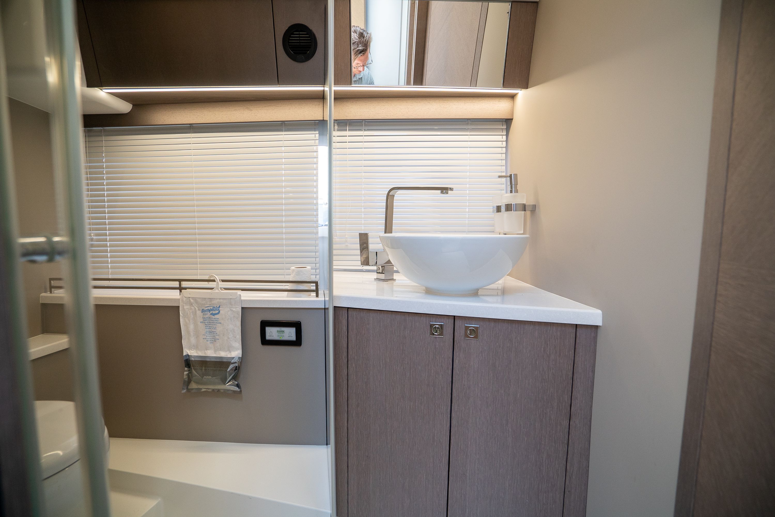 2022 Galeon 400 FLY Image Thumbnail #41