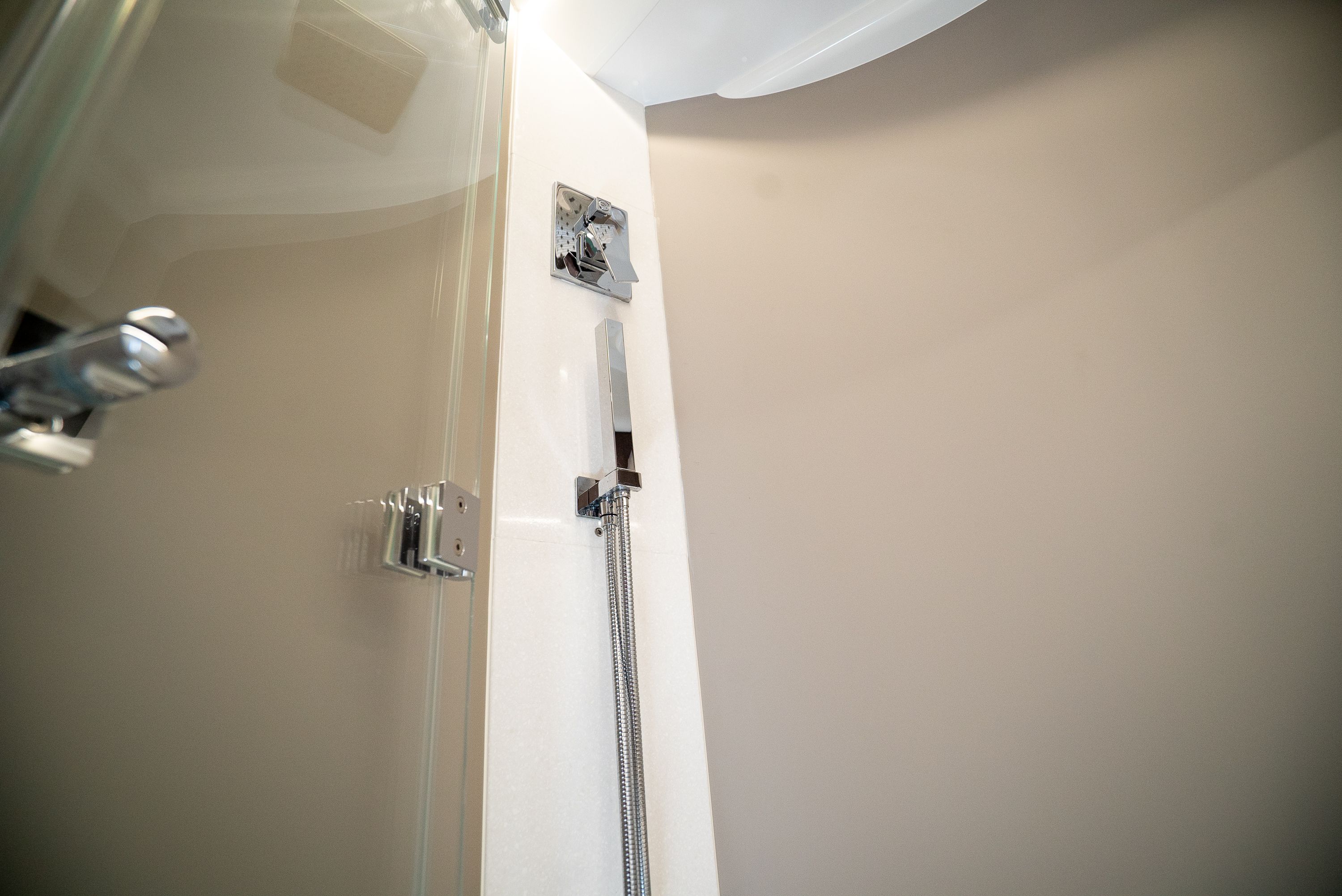 2022 Galeon 400 FLY Image Thumbnail #54