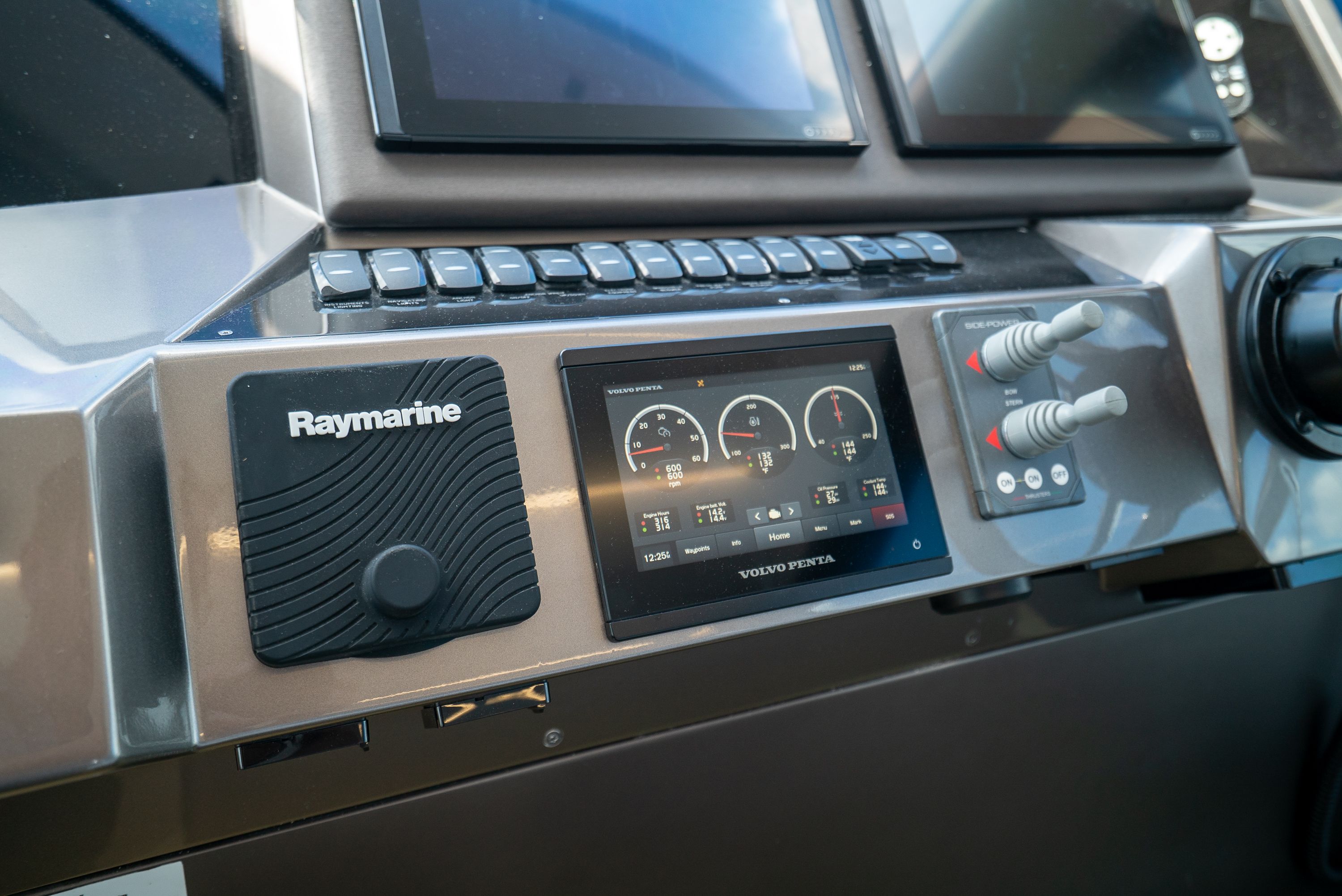 2022 Galeon 400 FLY Image Thumbnail #29