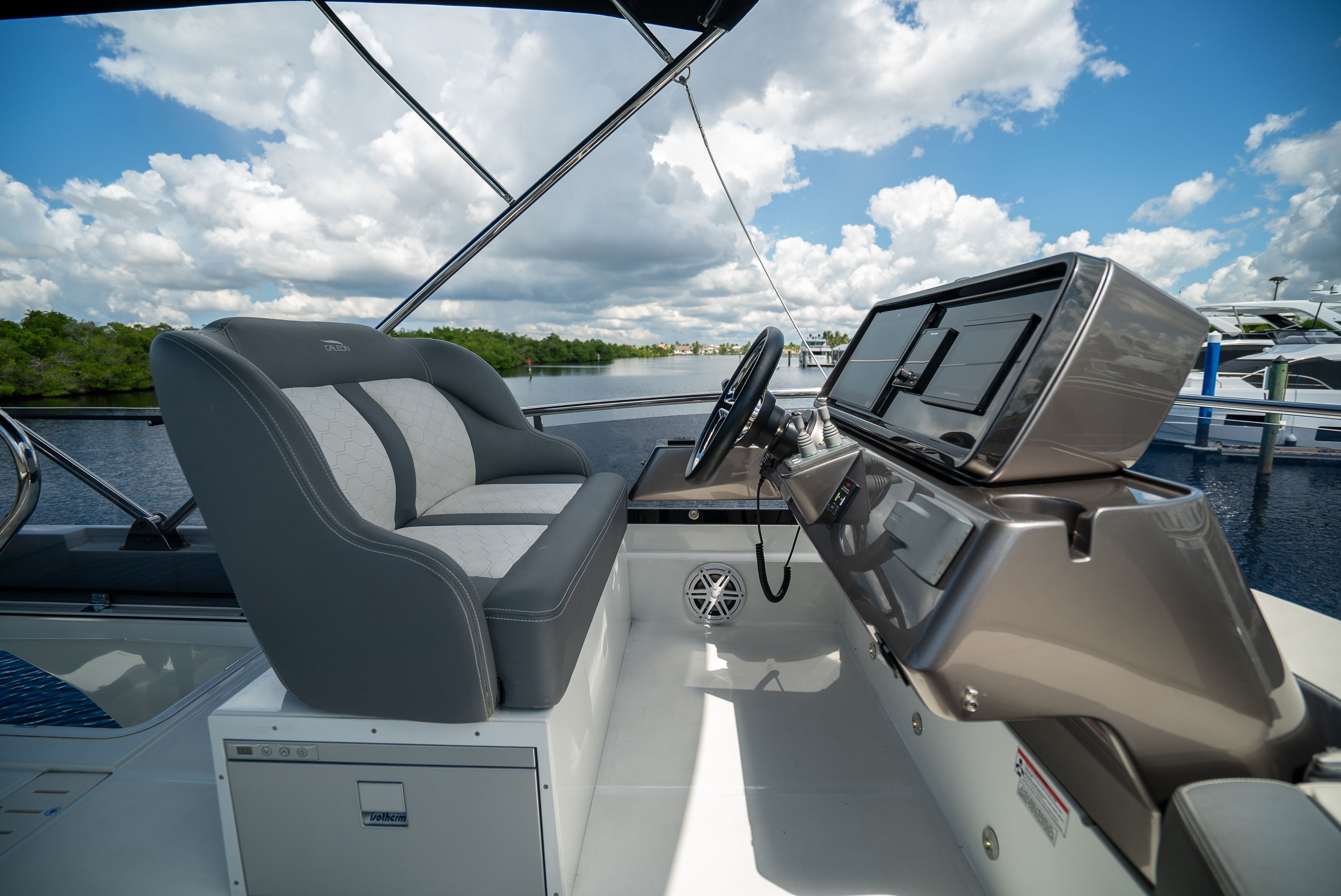 2022 Galeon 400 FLY Image Thumbnail #59