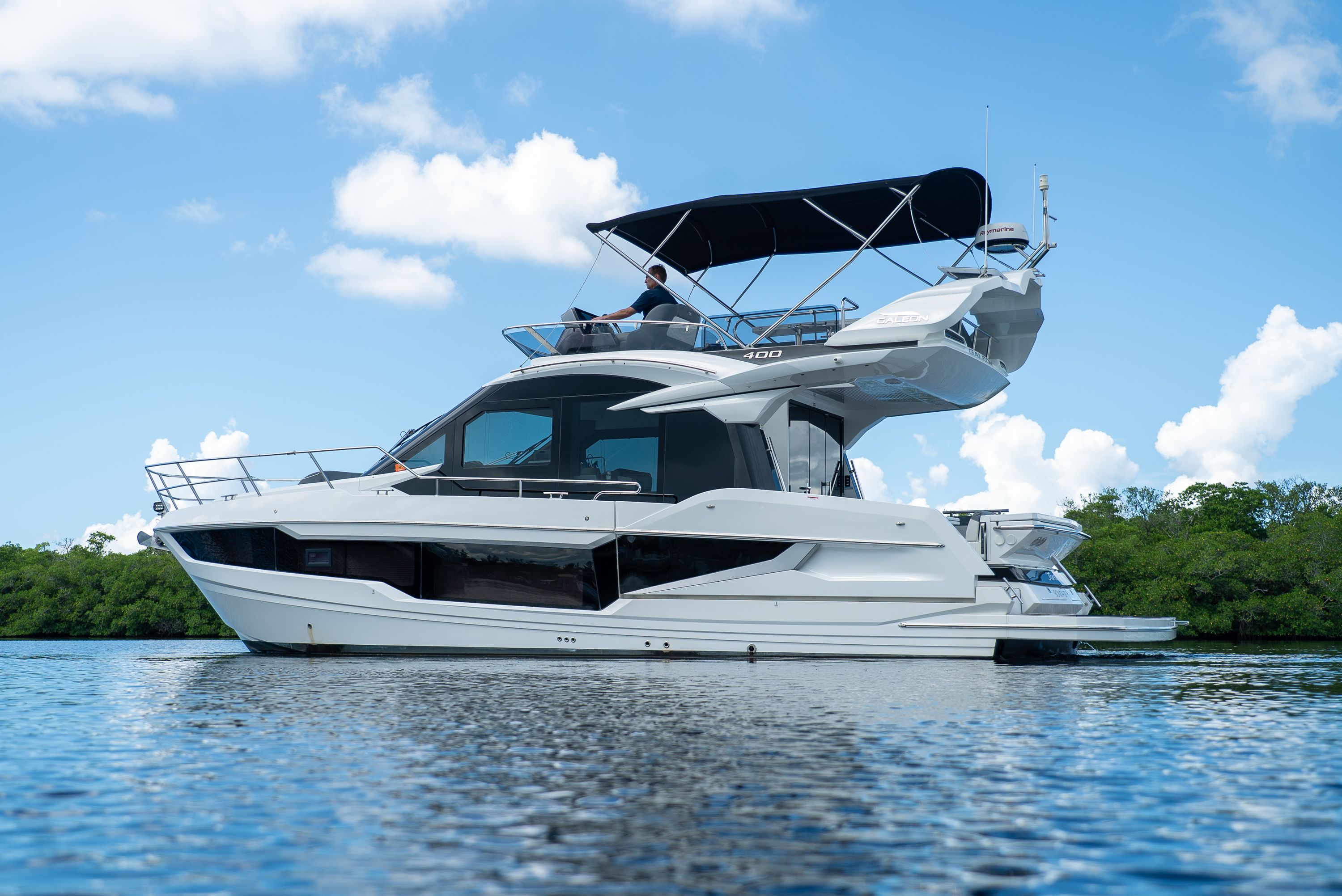 2022 Galeon 400 FLY Image Thumbnail #81