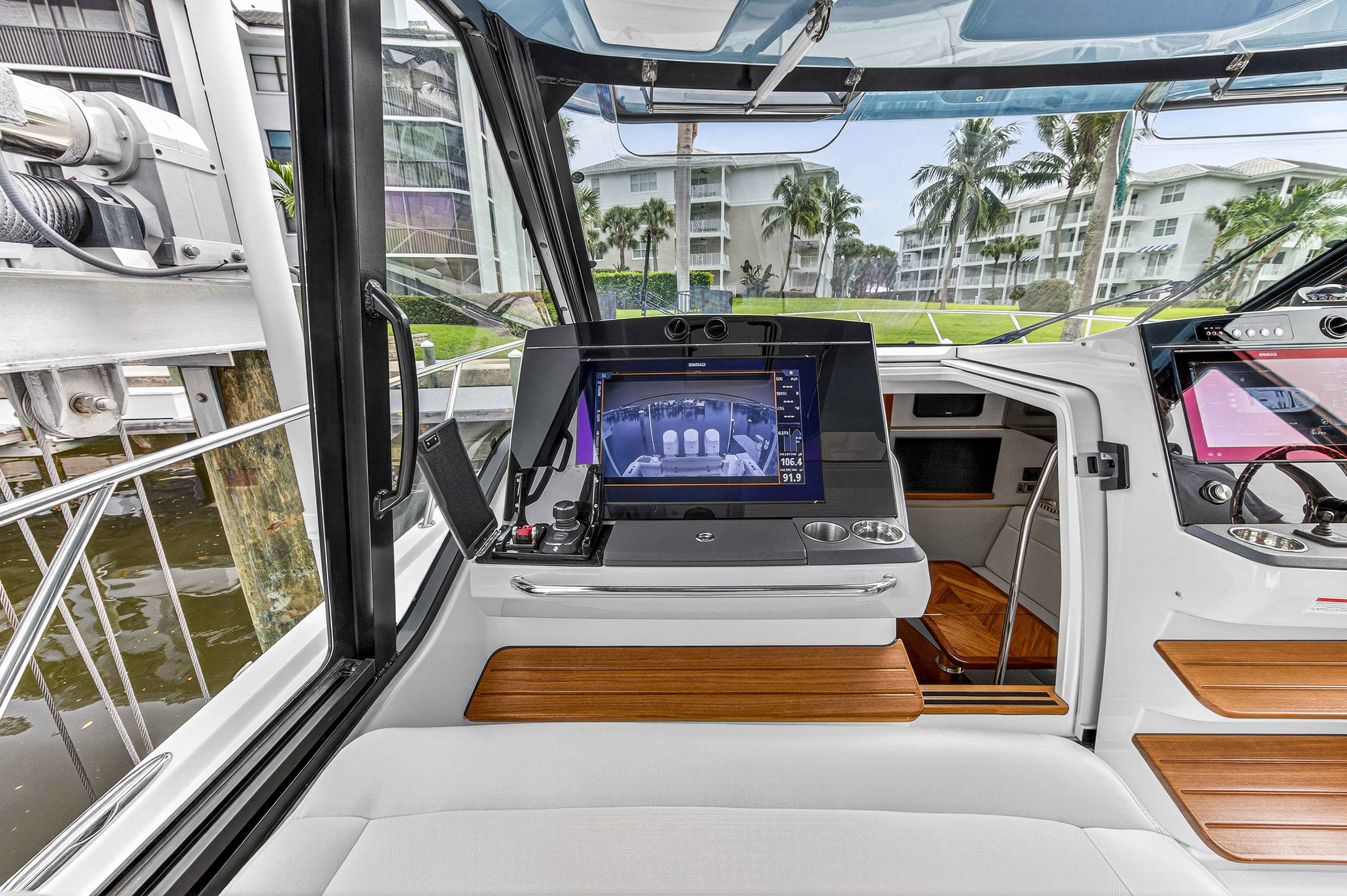 2024 Boston Whaler 405 CONQUEST Image Thumbnail #48
