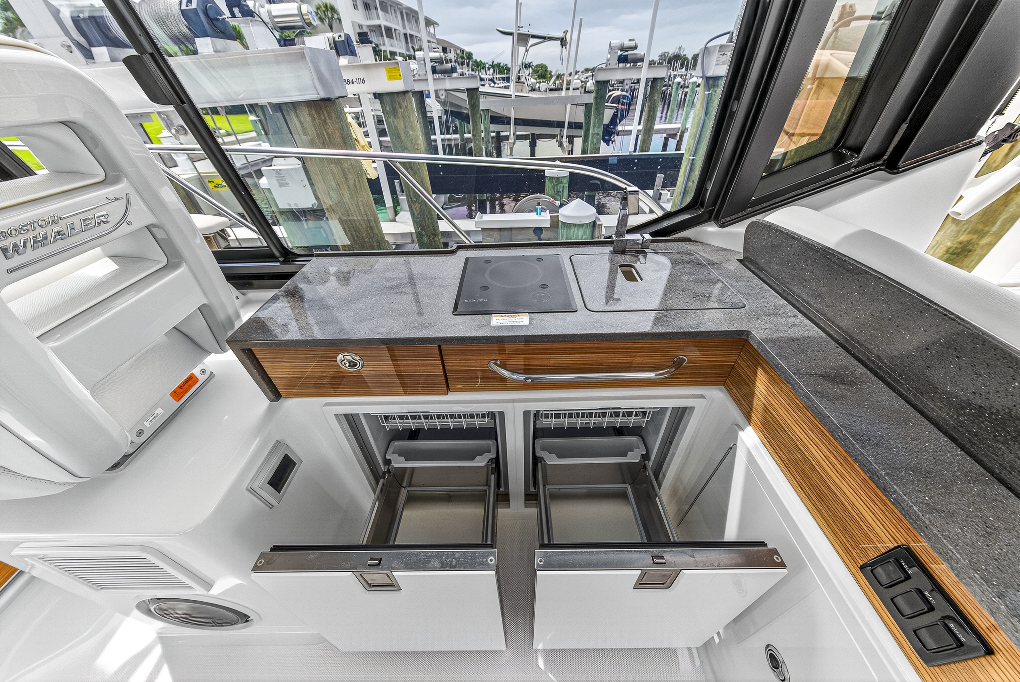 2024 Boston Whaler 405 CONQUEST Image Thumbnail #41