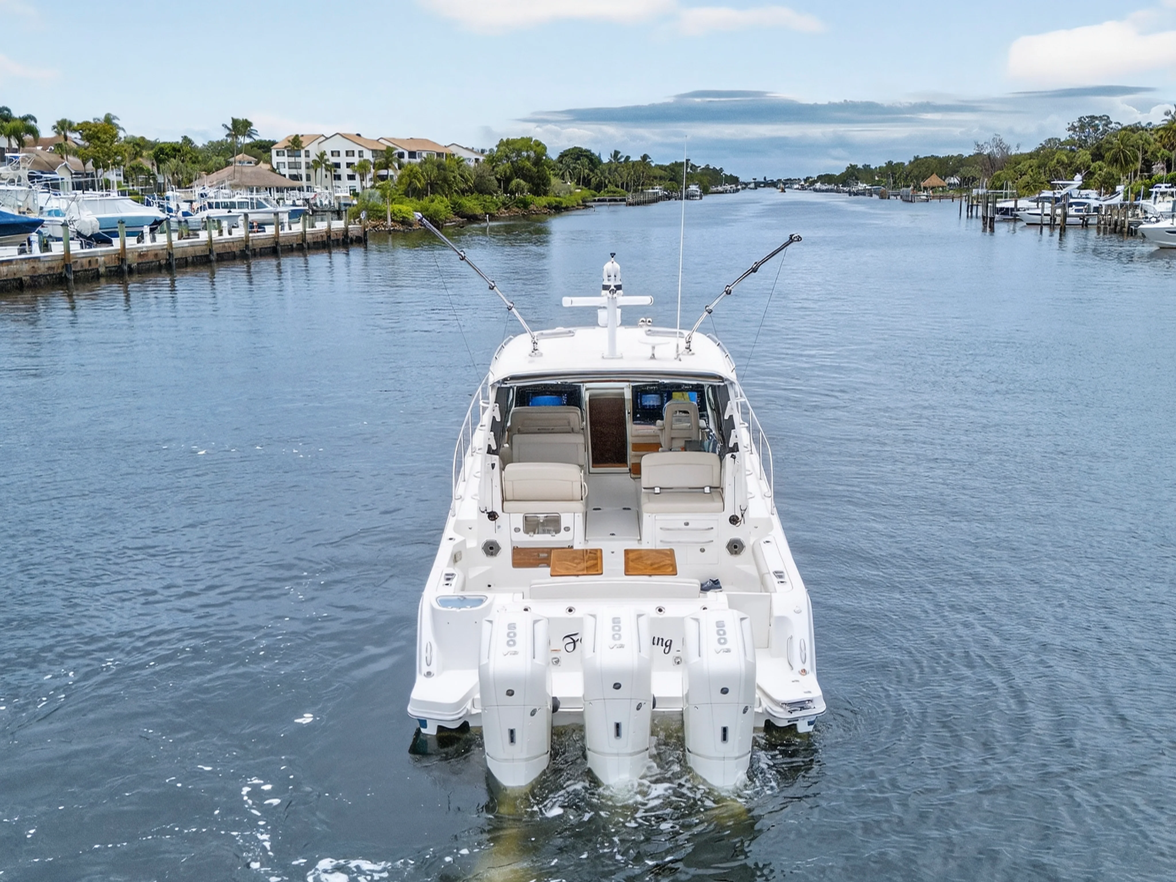 2024 Boston Whaler 405 CONQUEST Image Thumbnail #4