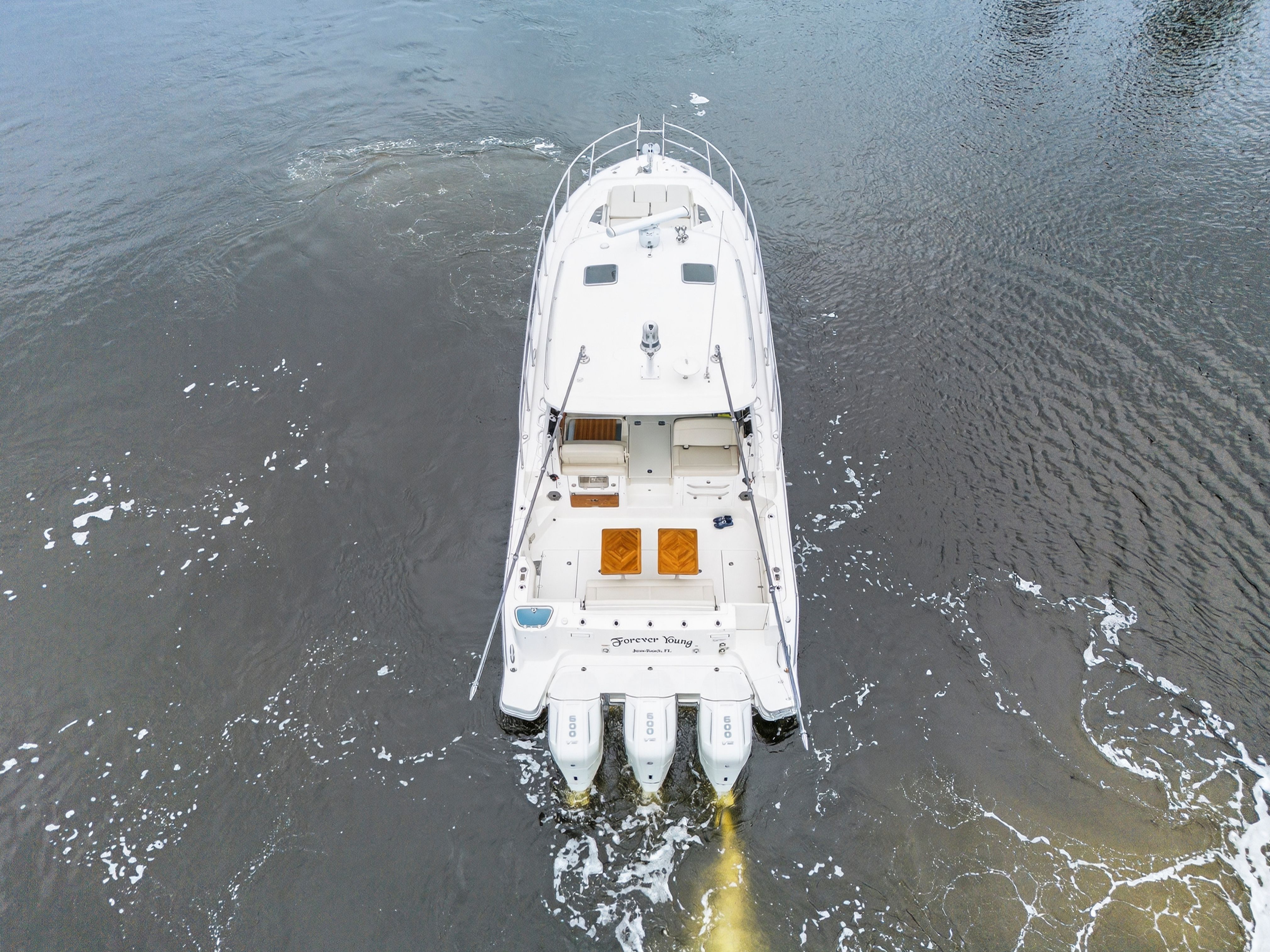 2024 Boston Whaler 405 CONQUEST Image Thumbnail #15