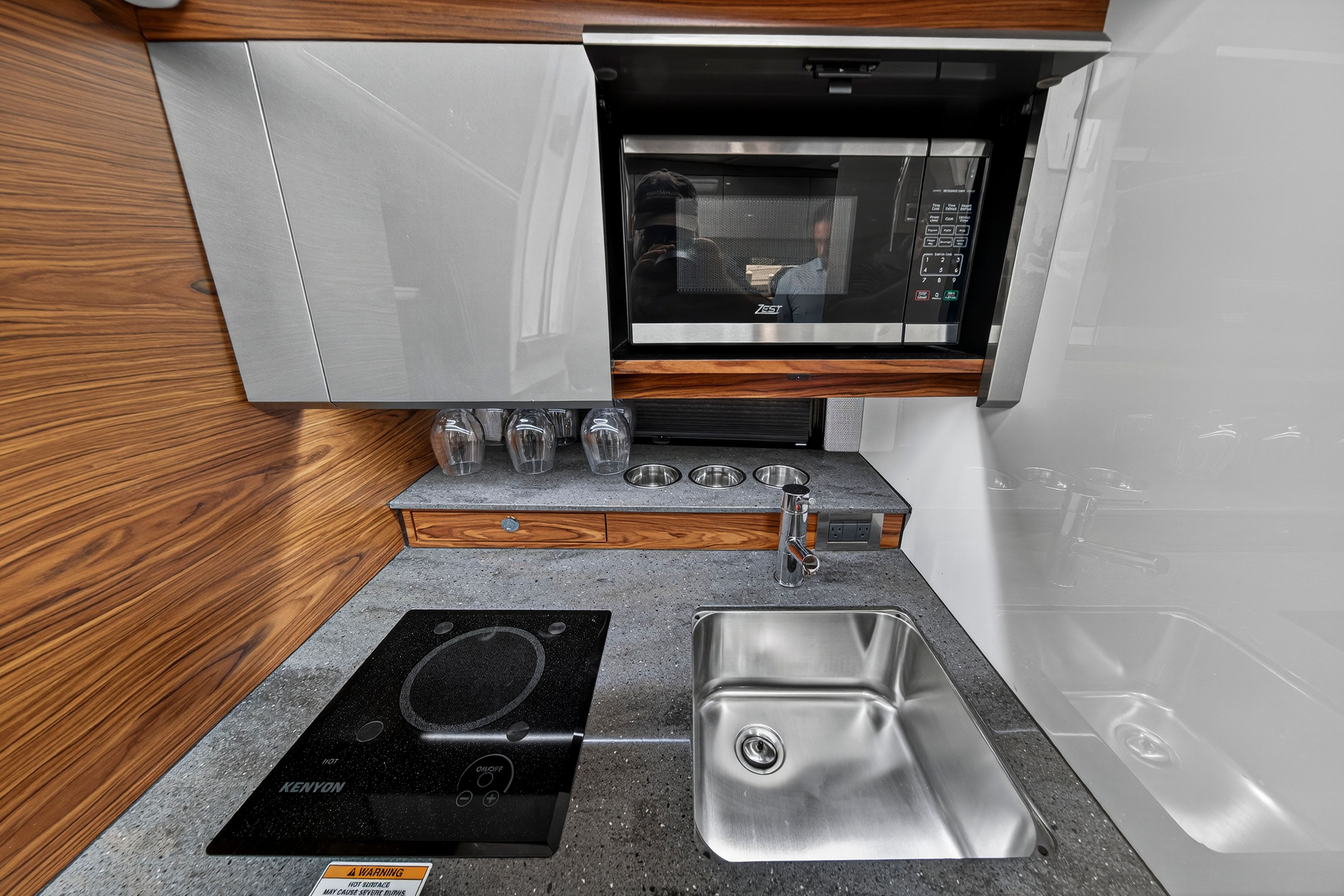 2024 Boston Whaler 405 CONQUEST Image Thumbnail #68