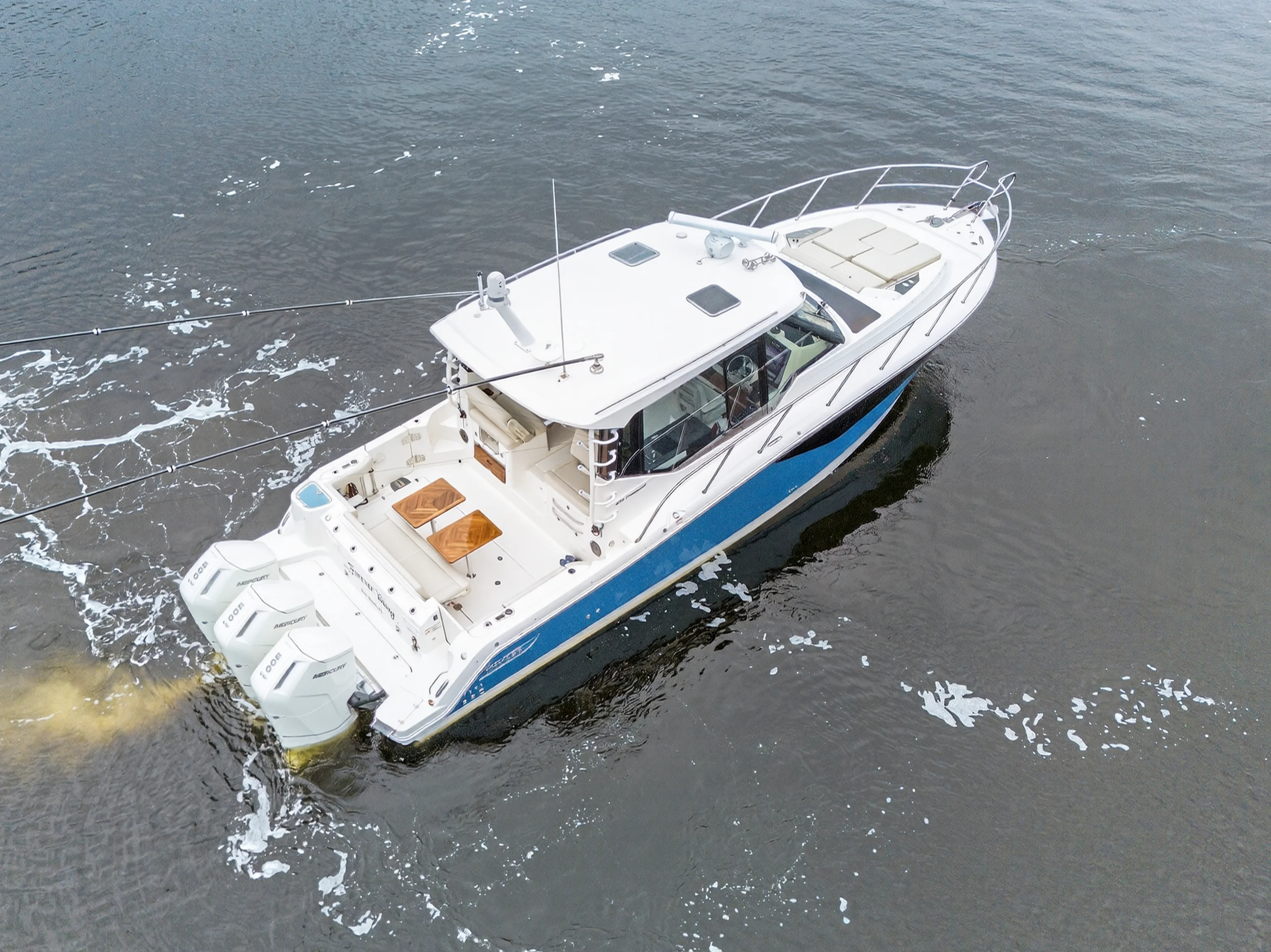 2024 Boston Whaler 405 CONQUEST Image Thumbnail #14