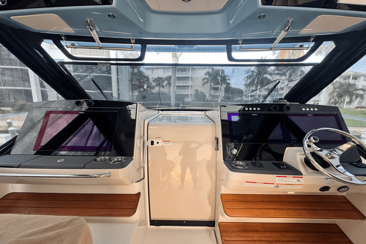 2024 Boston Whaler 405 CONQUEST Image Thumbnail #13