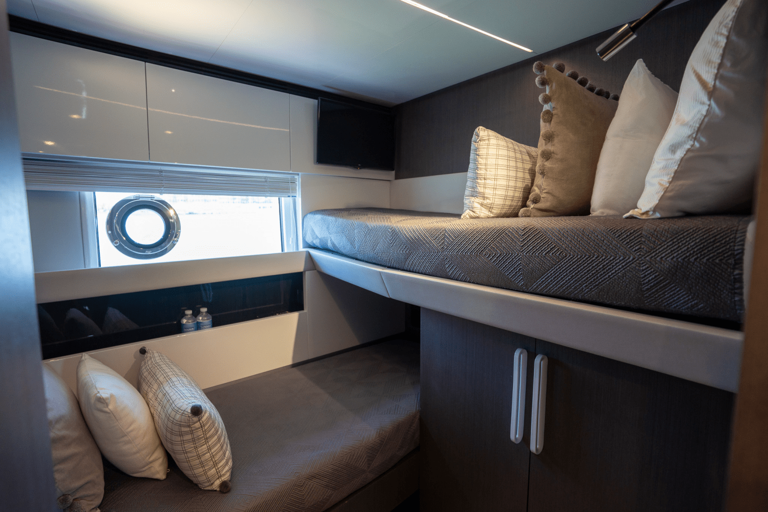 2019 Azimut S7 Image Thumbnail #27