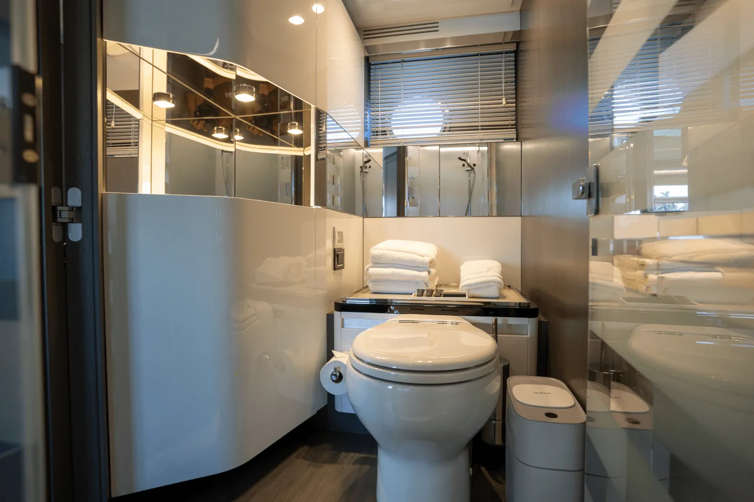 2019 Azimut S7 Image Thumbnail #36