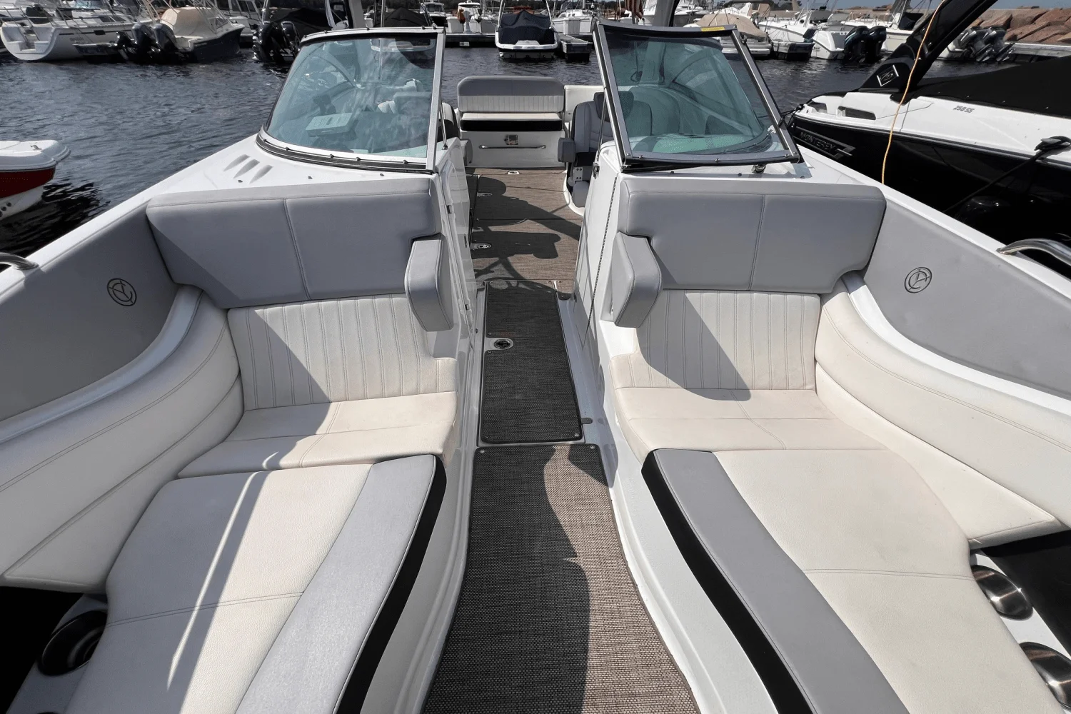 2016 Cruisers Yachts 298 SS Image Thumbnail #30