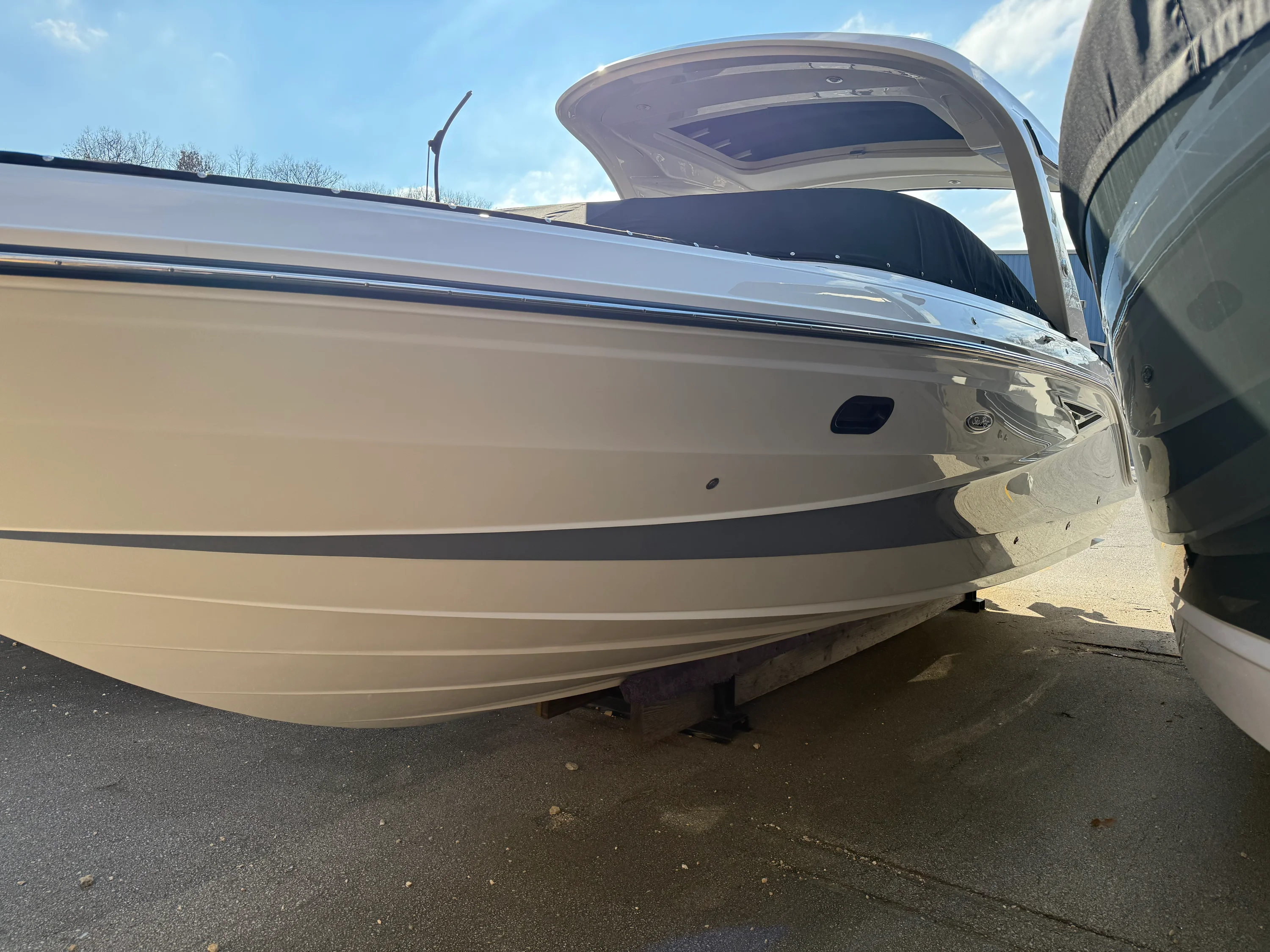 2026 Sea Ray SLX 310 Image Thumbnail #3