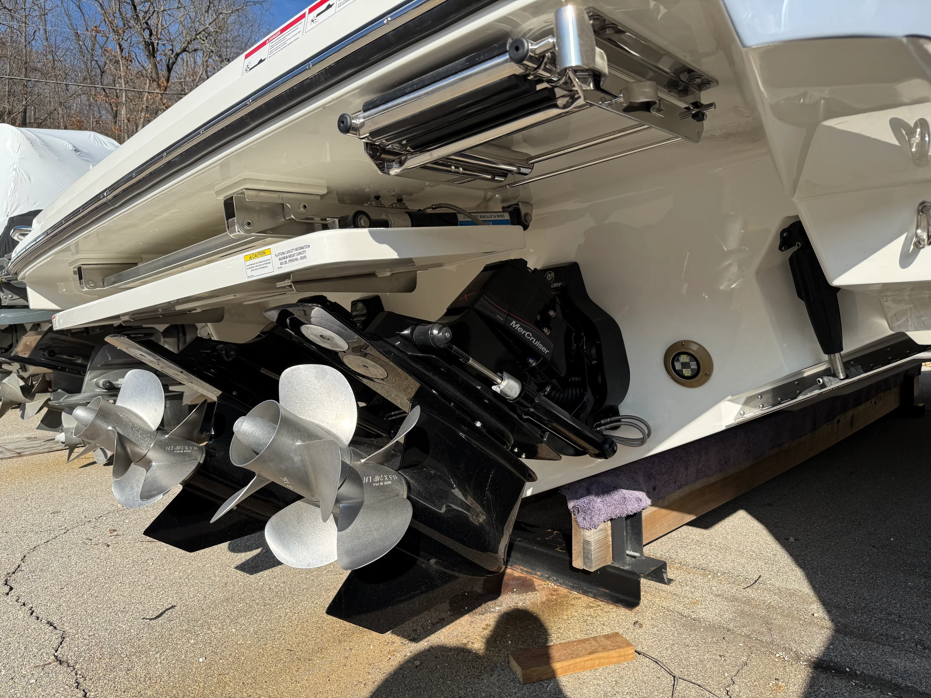 2026 Sea Ray SLX 310 Image Thumbnail #5