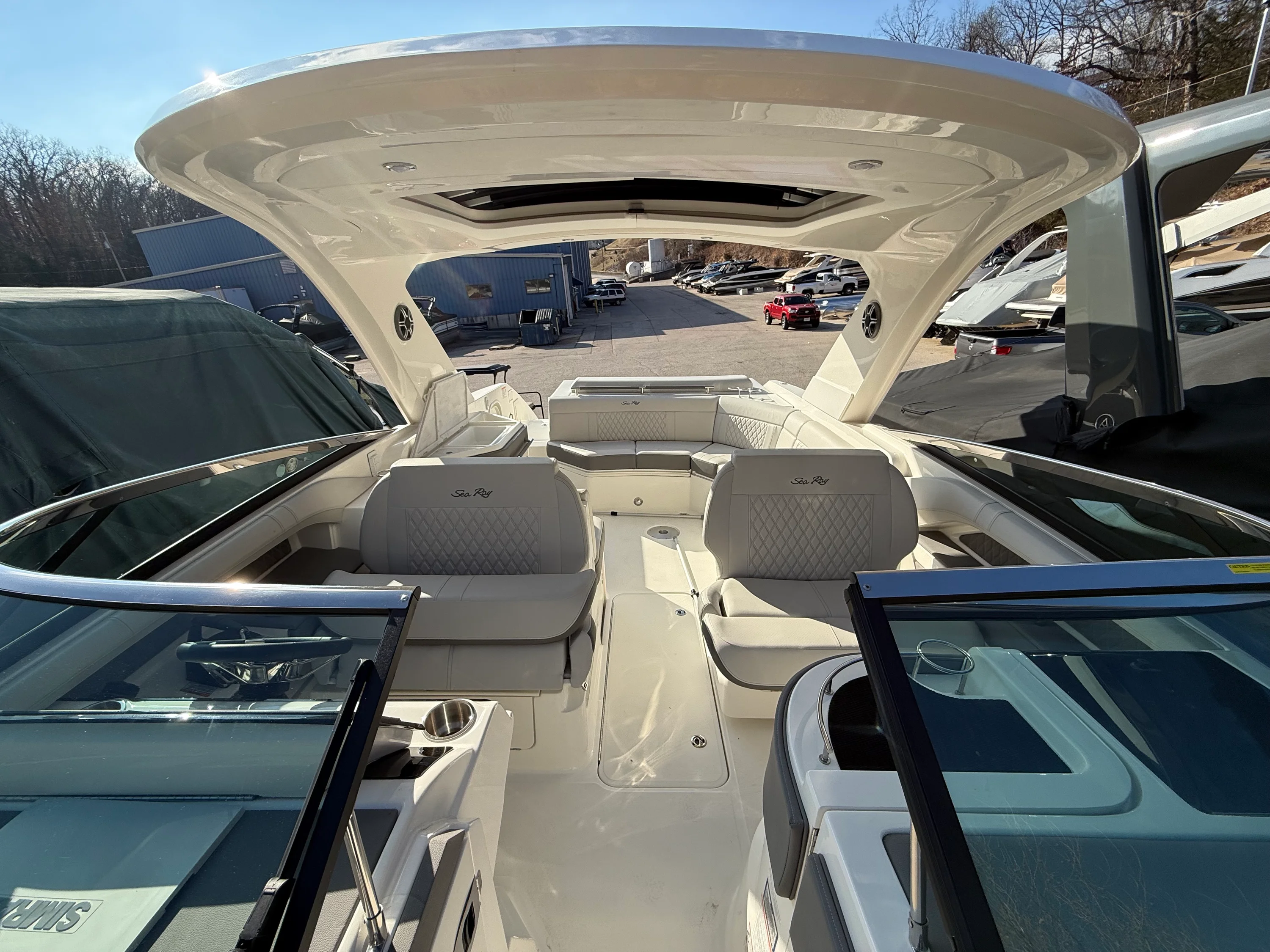 2026 Sea Ray SLX 310 Image Thumbnail #36