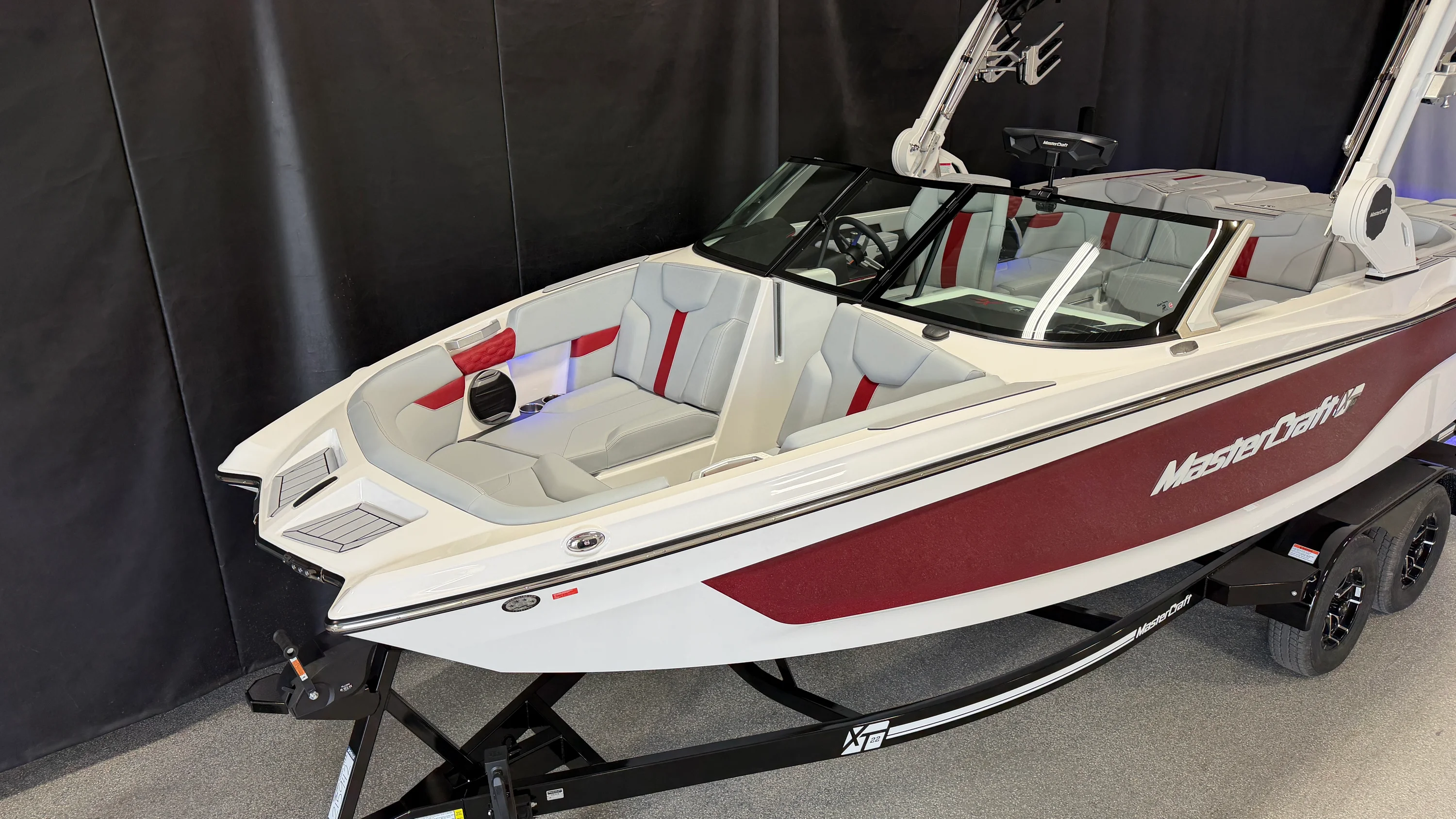 2026 Mastercraft XT22 Image Thumbnail #4