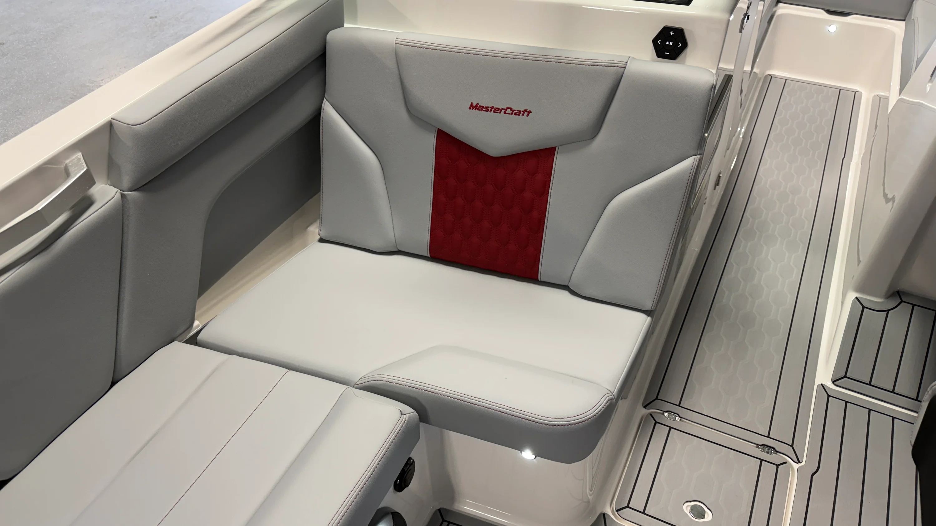 2026 Mastercraft XT22 Image Thumbnail #62