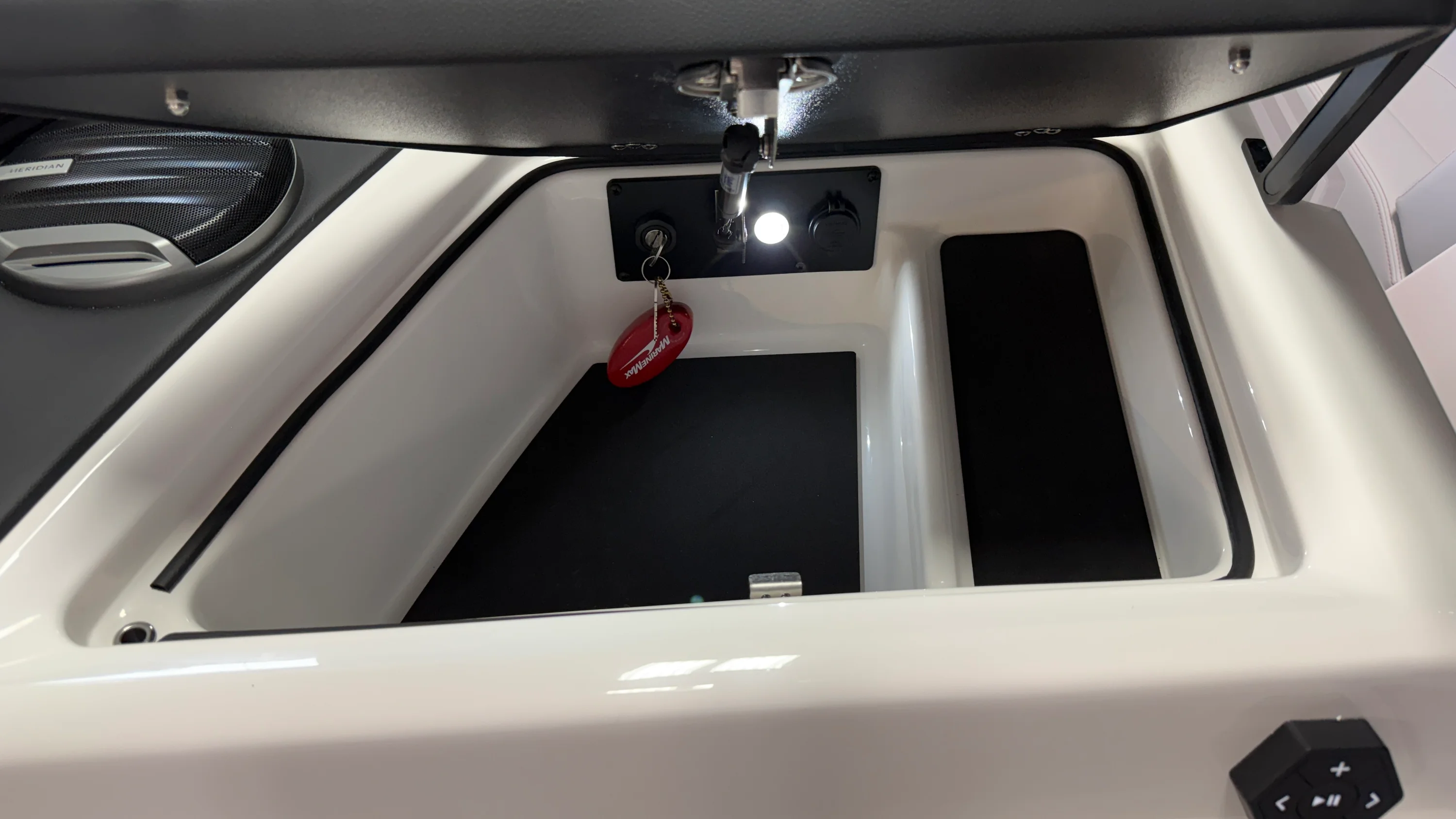 2026 Mastercraft XT22 Image Thumbnail #69