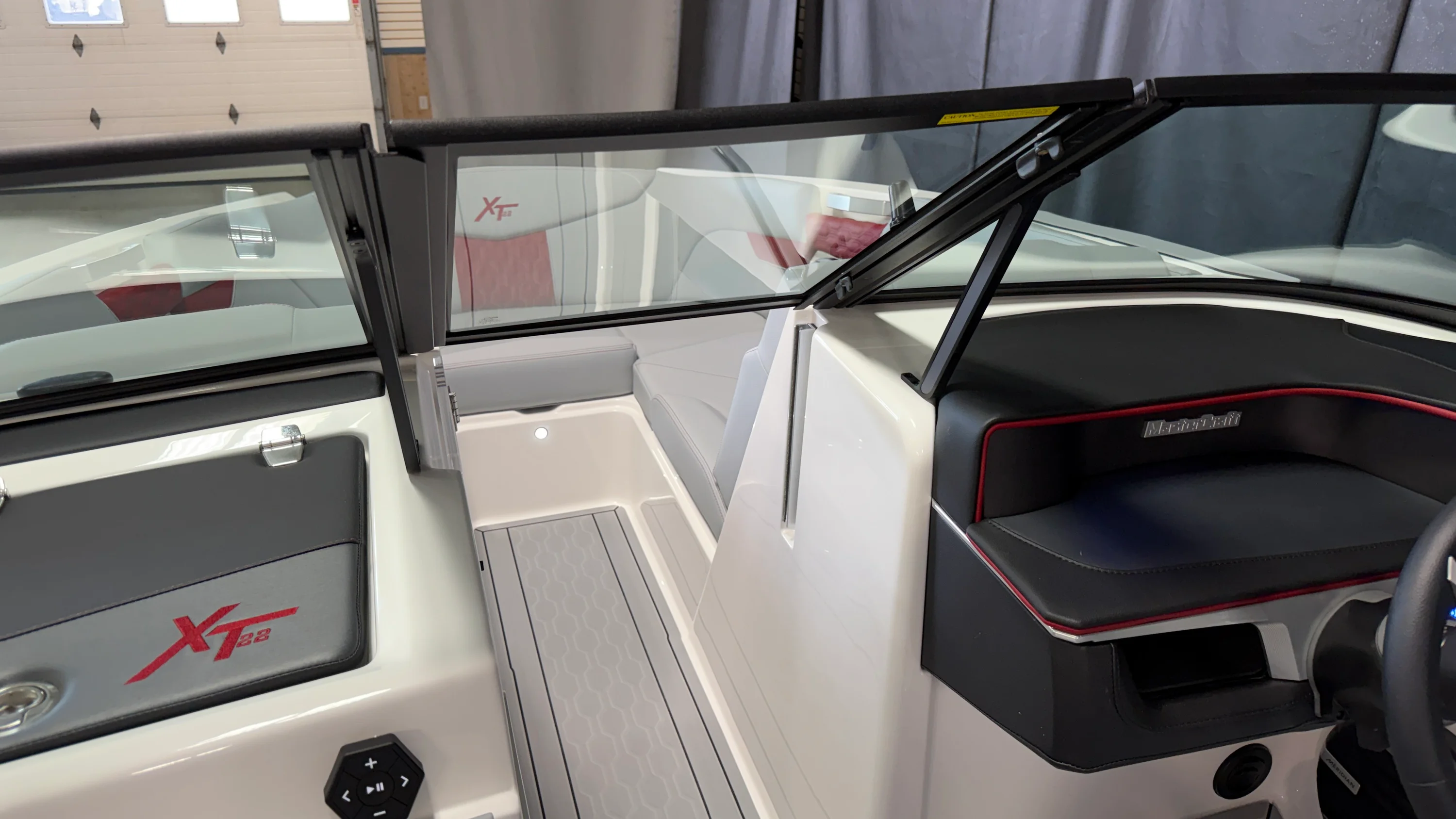 2026 Mastercraft XT22 Image Thumbnail #90