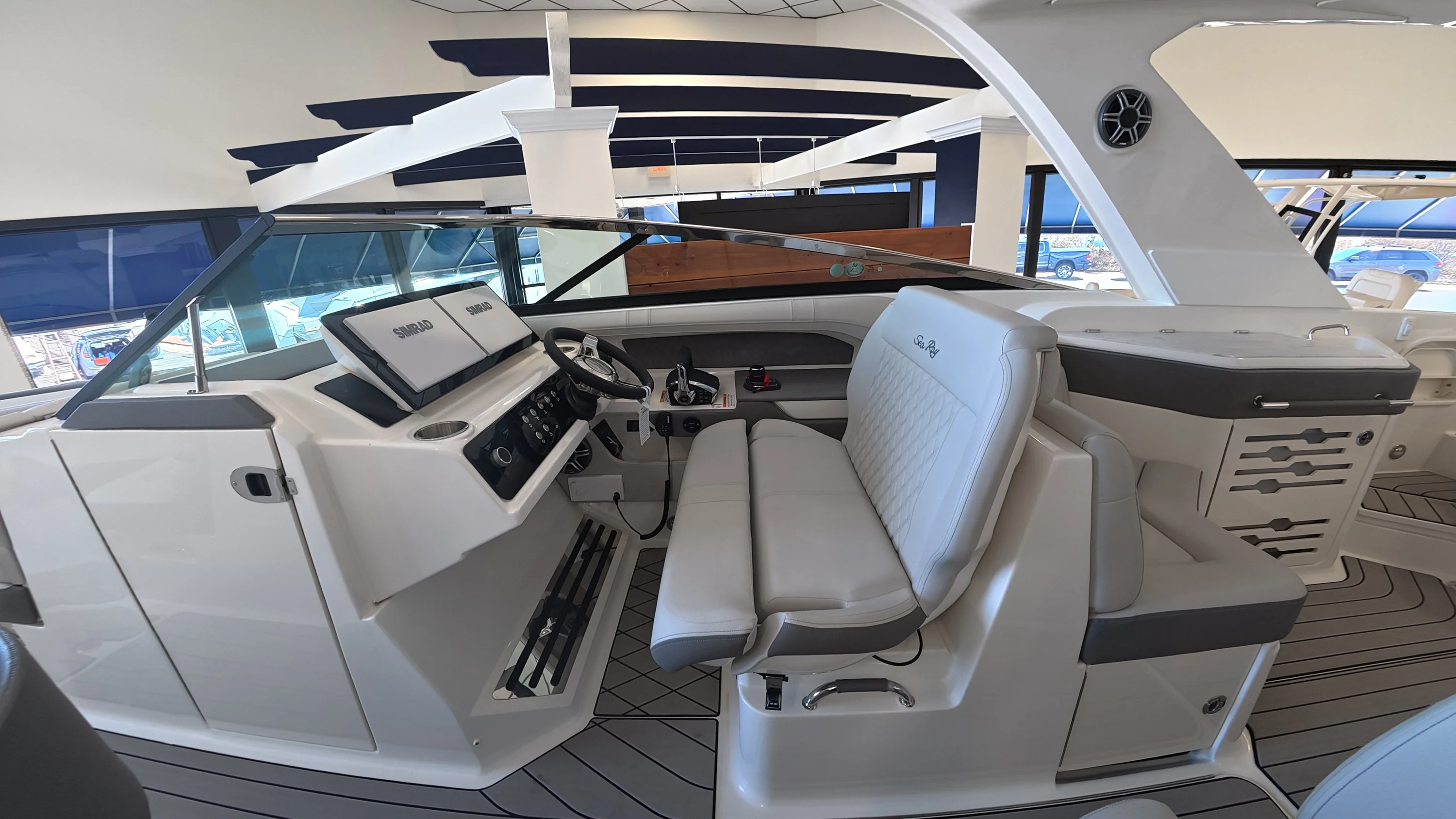 2026 Sea Ray SLX 310 Outboard Image Thumbnail #20