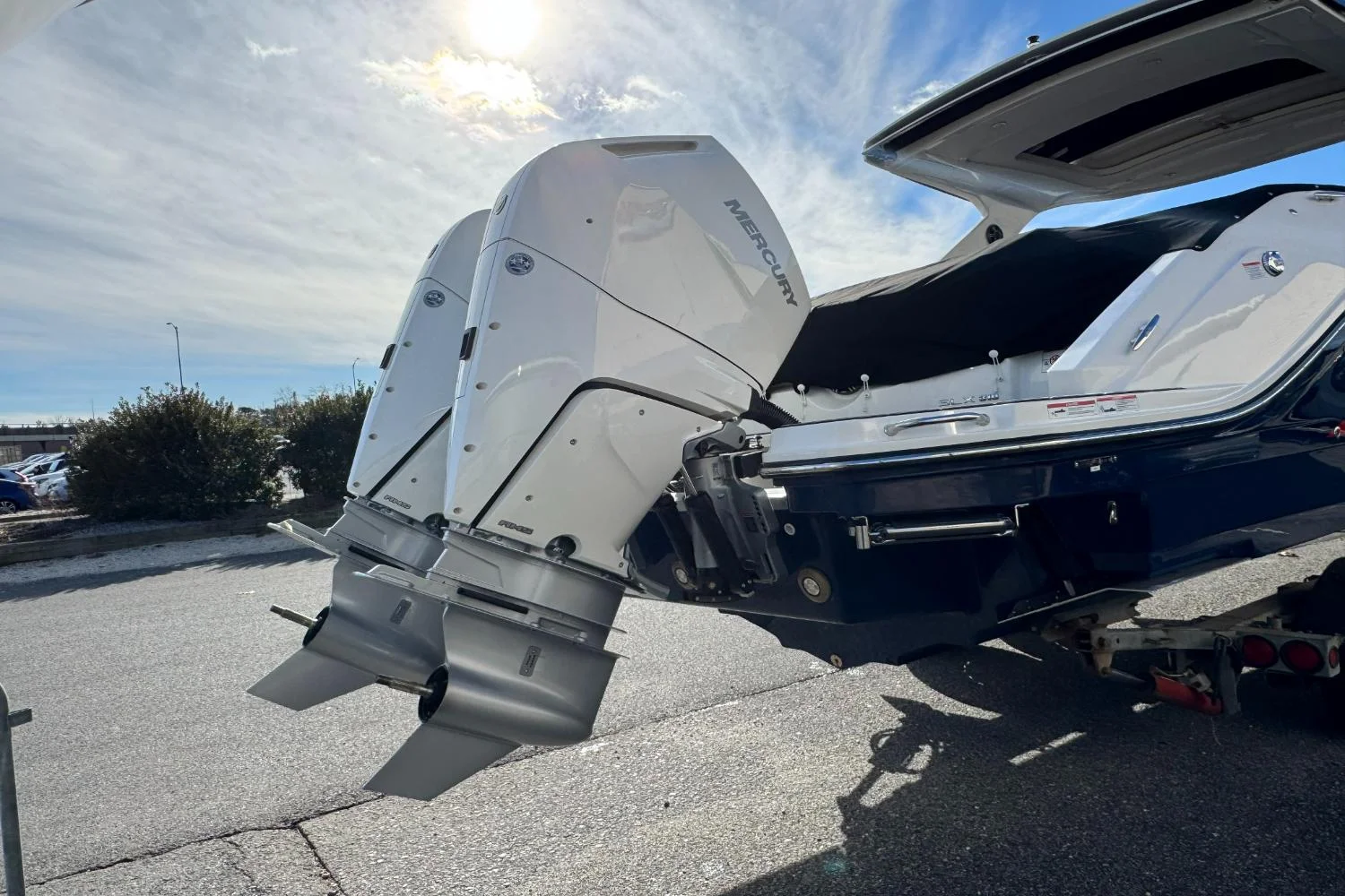 2026 Sea Ray SLX 310 Outboard Image Thumbnail #4