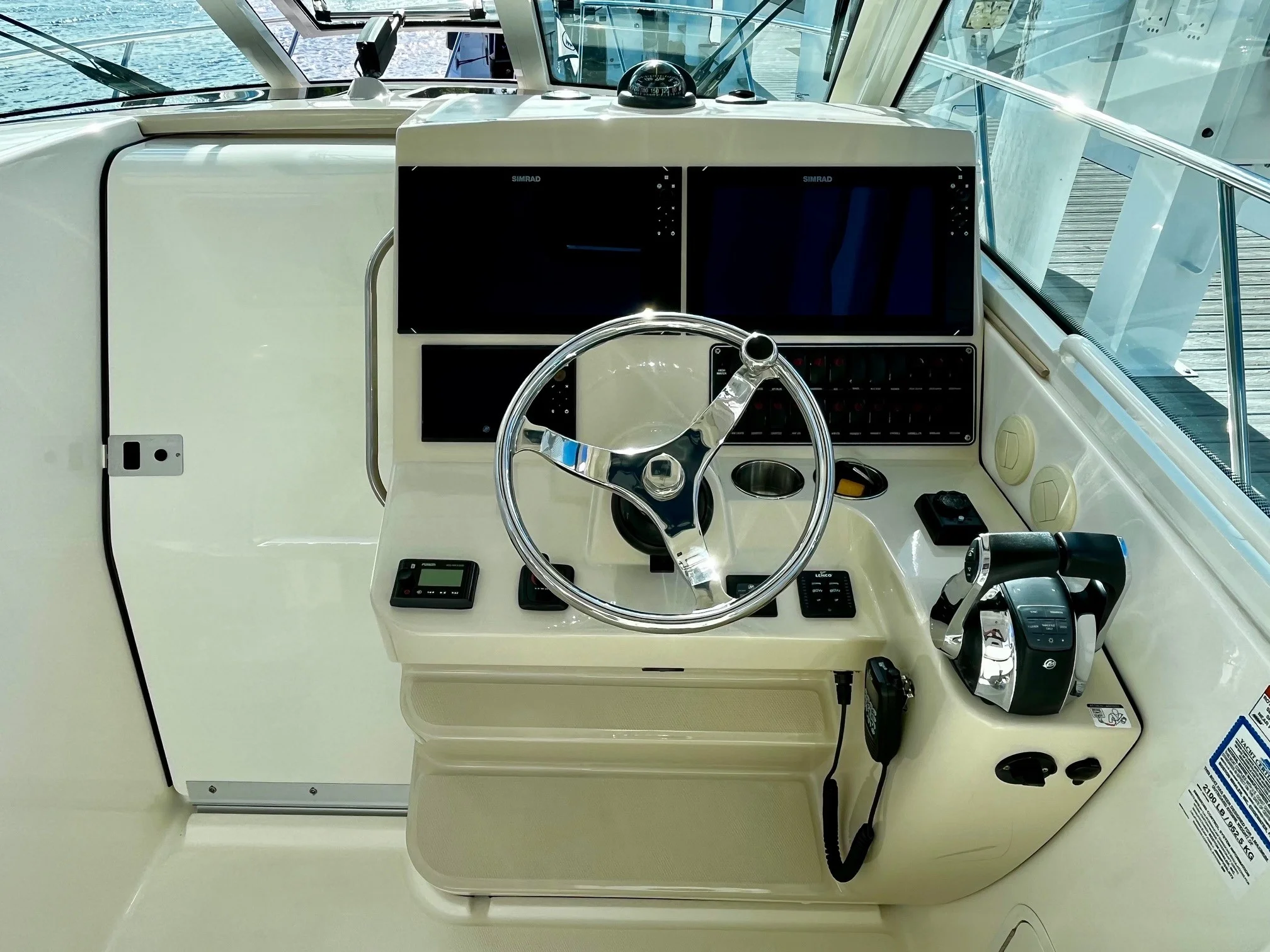 2018 Boston Whaler 345 CONQUEST Image Thumbnail #25